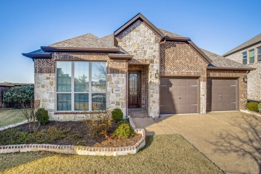 Single Family Residence For Rent in Denton County , 16501 Millenium Park Place, Prosper, Texas 75078, 3 Bedroom, 2 Bathroom, 2 Garage spaces, 1,893 Sqft, built in 2016, mls#21369585, Real Estate Agent in Prosper, Homes For Rent in Denton county, Homes For Rent in Prosper, Realtor in Prosper Texas, Real Estate Brokerage Independent Realty Texas, Luminita Cordes Realtor