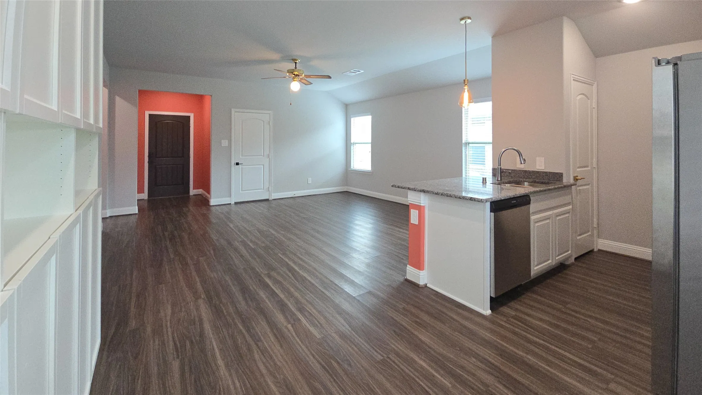 Single Family Residence For Rent in Hunt County , 1416 Waverley Drive, Greenville, Texas 75402, 3 Bedroom, 2 Bathroom, 1 Garage spaces, 1,169 Sqft, built in 2022, mls#21369572, Real Estate Agent in Greenville, Homes For Rent in Hunt county, Homes For Rent in Greenville, Realtor in Greenville Texas, Real Estate Brokerage Independent Realty Texas, Luminita Cordes Realtor