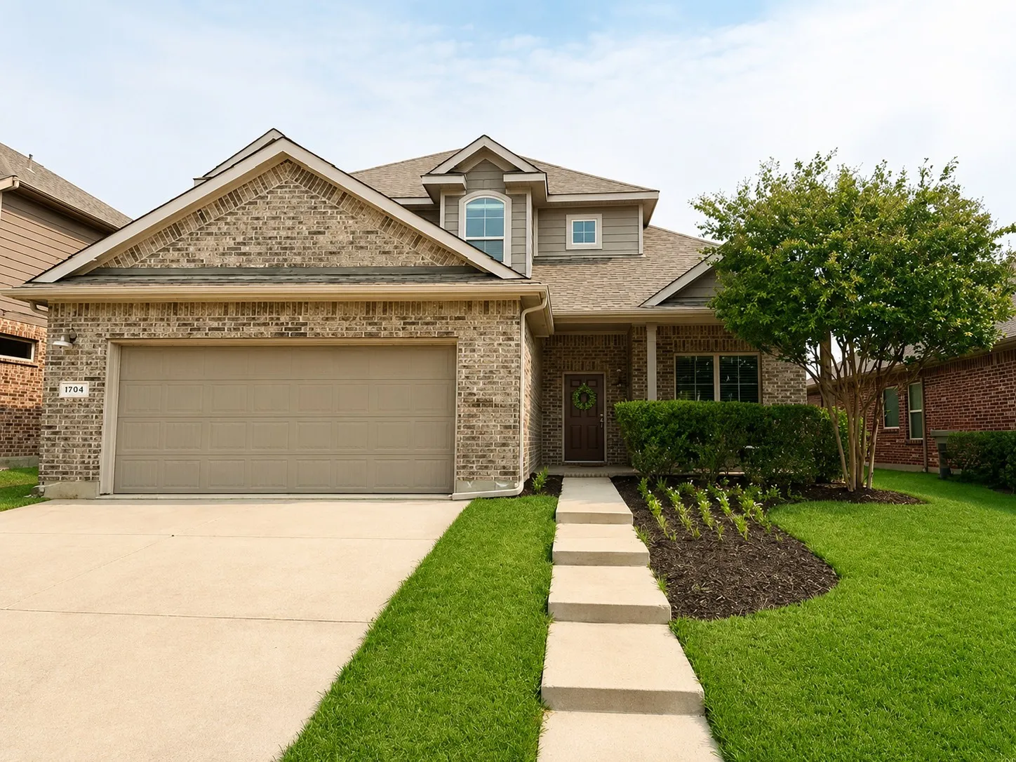 Single Family Residence For Sale in Denton County , 1704 Sparrow Street, Argyle, Texas 76226, 4 Bedroom, 3 Bathroom, 2 Garage spaces, 2,443 Sqft, built in 2016, mls#21364561, Real Estate Agent in Argyle, Homes For Sale in Denton county, Homes For Sale in Argyle, Realtor in Argyle Texas, Real Estate Brokerage Independent Realty Texas, Luminita Cordes Realtor