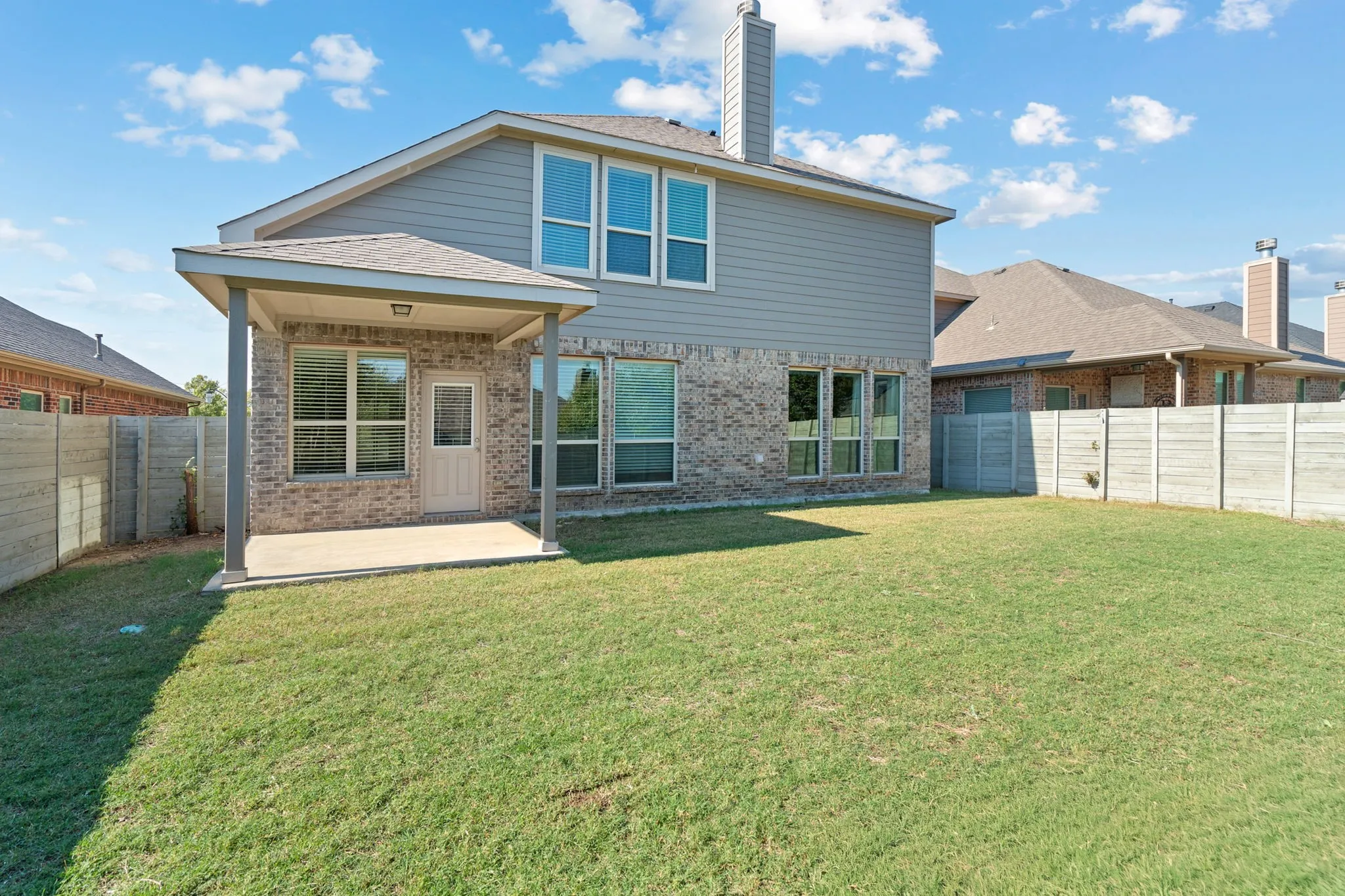 Single Family Residence For Sale in Denton County , 1704 Sparrow Street, Argyle, Texas 76226, 4 Bedroom, 3 Bathroom, 2 Garage spaces, 2,443 Sqft, built in 2016, mls#21364561, Real Estate Agent in Argyle, Homes For Sale in Denton county, Homes For Sale in Argyle, Realtor in Argyle Texas, Real Estate Brokerage Independent Realty Texas, Luminita Cordes Realtor