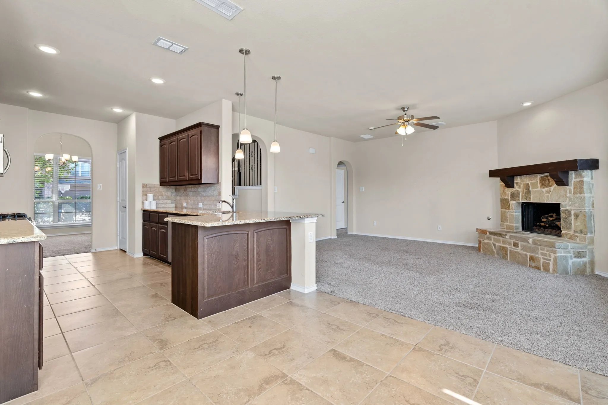 Single Family Residence For Sale in Denton County , 1704 Sparrow Street, Argyle, Texas 76226, 4 Bedroom, 3 Bathroom, 2 Garage spaces, 2,443 Sqft, built in 2016, mls#21364561, Real Estate Agent in Argyle, Homes For Sale in Denton county, Homes For Sale in Argyle, Realtor in Argyle Texas, Real Estate Brokerage Independent Realty Texas, Luminita Cordes Realtor