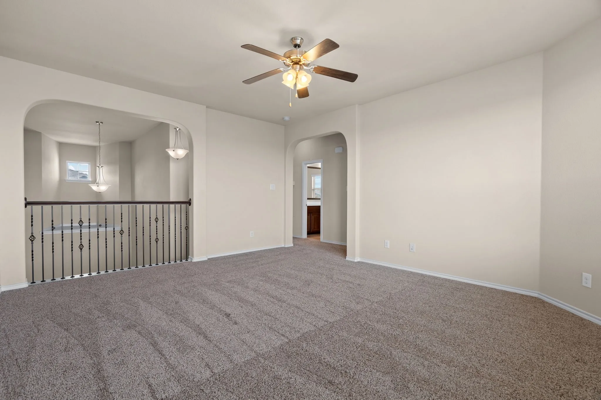 Single Family Residence For Sale in Denton County , 1704 Sparrow Street, Argyle, Texas 76226, 4 Bedroom, 3 Bathroom, 2 Garage spaces, 2,443 Sqft, built in 2016, mls#21364561, Real Estate Agent in Argyle, Homes For Sale in Denton county, Homes For Sale in Argyle, Realtor in Argyle Texas, Real Estate Brokerage Independent Realty Texas, Luminita Cordes Realtor