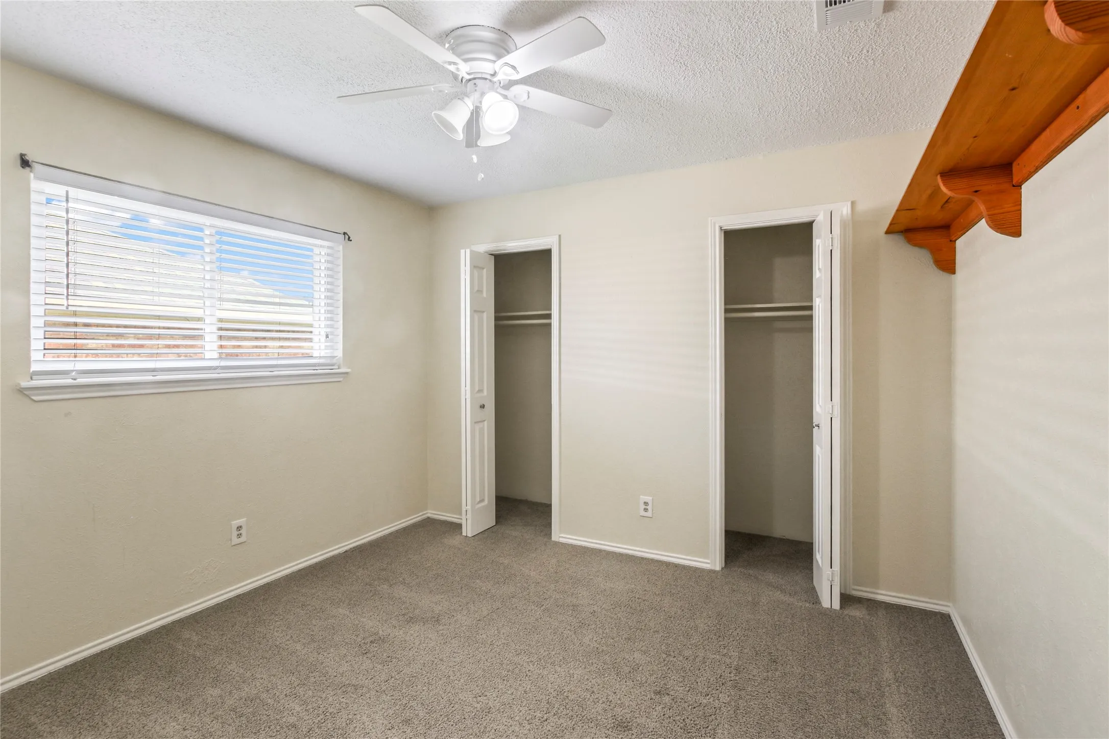 Single Family Residence For Rent in Collin County , 7838 Williams Avenue, Frisco, Texas 75033, 3 Bedroom, 2 Bathroom, 2 Garage spaces, 1,652 Sqft, built in 1983, mls#21369592, Real Estate Agent in Frisco, Homes For Rent in Collin county, Homes For Rent in Frisco, Realtor in Frisco Texas, Real Estate Brokerage Independent Realty Texas, Luminita Cordes Realtor