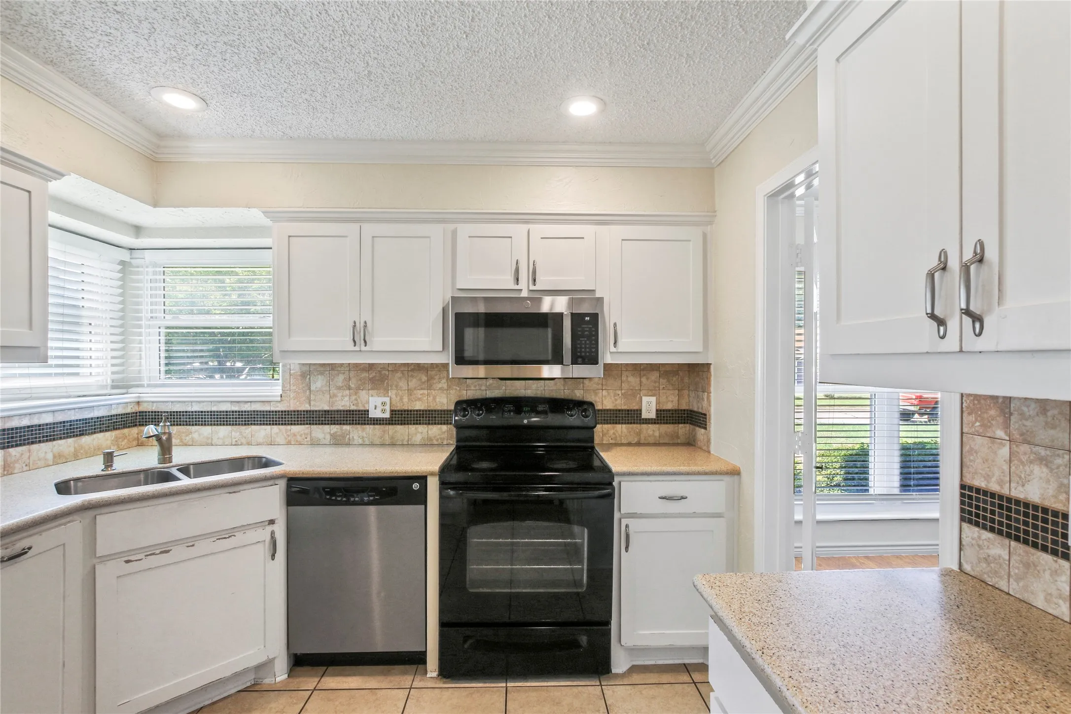 Single Family Residence For Rent in Collin County , 7838 Williams Avenue, Frisco, Texas 75033, 3 Bedroom, 2 Bathroom, 2 Garage spaces, 1,652 Sqft, built in 1983, mls#21369592, Real Estate Agent in Frisco, Homes For Rent in Collin county, Homes For Rent in Frisco, Realtor in Frisco Texas, Real Estate Brokerage Independent Realty Texas, Luminita Cordes Realtor