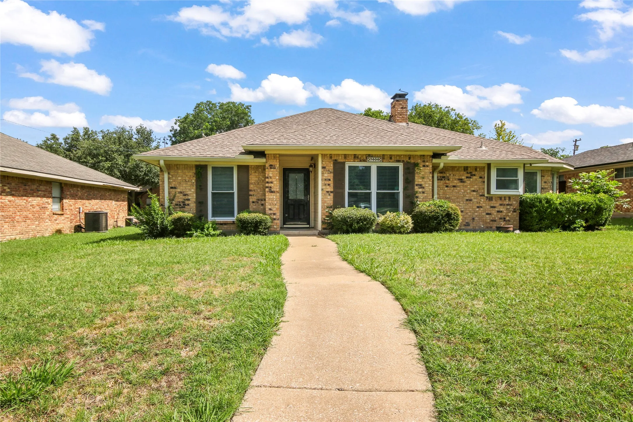 Single Family Residence For Rent in Collin County , 7838 Williams Avenue, Frisco, Texas 75033, 3 Bedroom, 2 Bathroom, 2 Garage spaces, 1,652 Sqft, built in 1983, mls#21369592, Real Estate Agent in Frisco, Homes For Rent in Collin county, Homes For Rent in Frisco, Realtor in Frisco Texas, Real Estate Brokerage Independent Realty Texas, Luminita Cordes Realtor