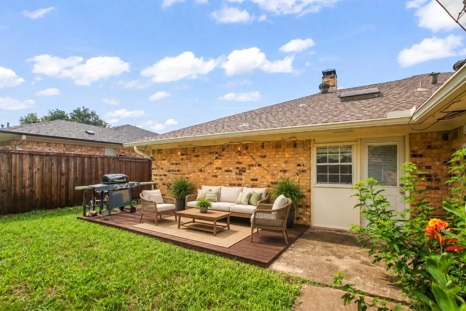 Single Family Residence For Rent in Collin County , 7838 Williams Avenue, Frisco, Texas 75033, 3 Bedroom, 2 Bathroom, 2 Garage spaces, 1,652 Sqft, built in 1983, mls#21369592, Real Estate Agent in Frisco, Homes For Rent in Collin county, Homes For Rent in Frisco, Realtor in Frisco Texas, Real Estate Brokerage Independent Realty Texas, Luminita Cordes Realtor