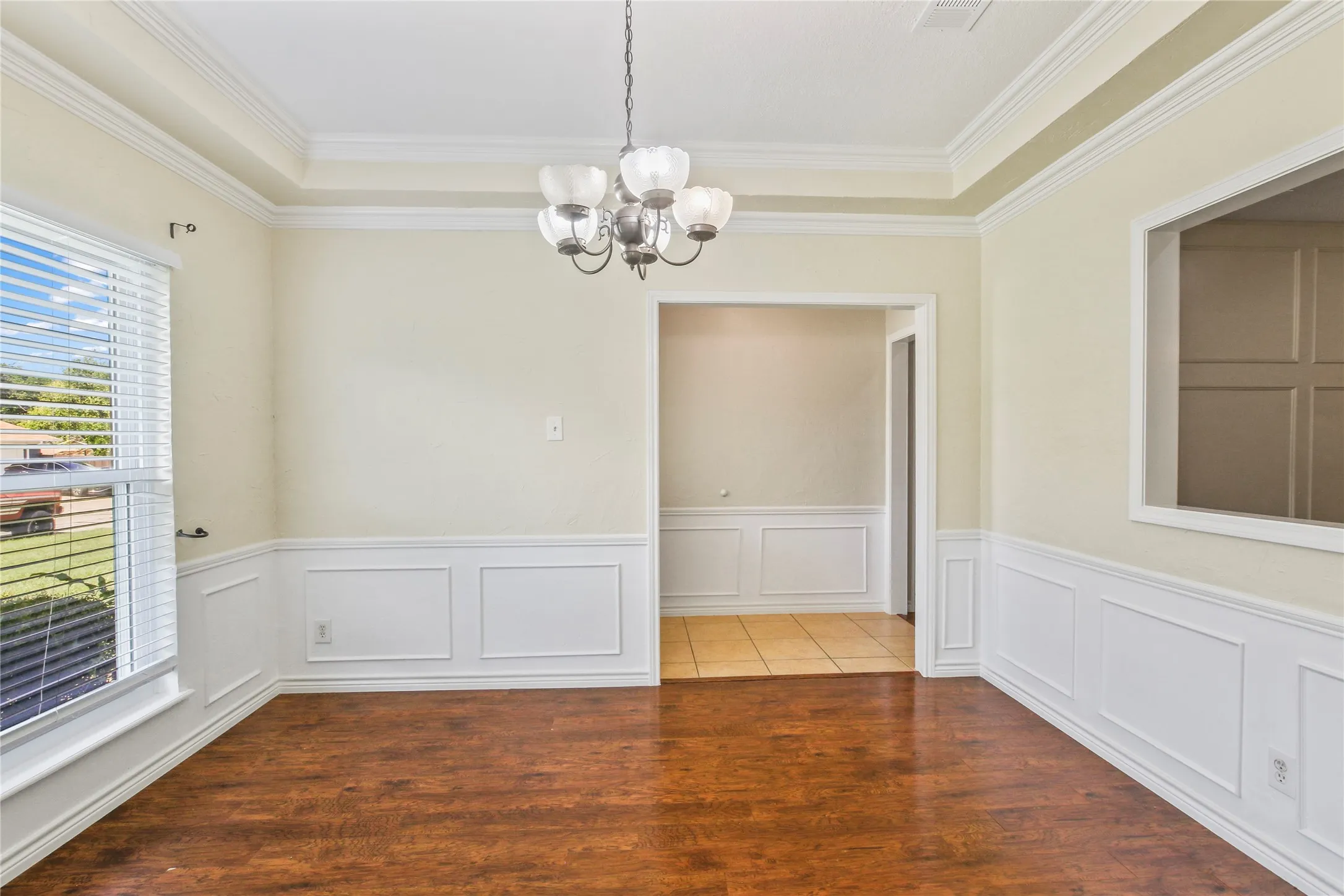 Single Family Residence For Rent in Collin County , 7838 Williams Avenue, Frisco, Texas 75033, 3 Bedroom, 2 Bathroom, 2 Garage spaces, 1,652 Sqft, built in 1983, mls#21369592, Real Estate Agent in Frisco, Homes For Rent in Collin county, Homes For Rent in Frisco, Realtor in Frisco Texas, Real Estate Brokerage Independent Realty Texas, Luminita Cordes Realtor
