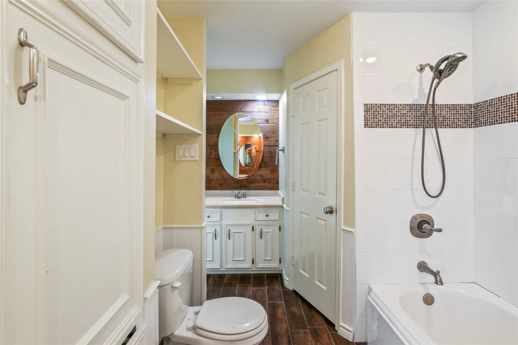 Single Family Residence For Rent in Collin County , 7838 Williams Avenue, Frisco, Texas 75033, 3 Bedroom, 2 Bathroom, 2 Garage spaces, 1,652 Sqft, built in 1983, mls#21369592, Real Estate Agent in Frisco, Homes For Rent in Collin county, Homes For Rent in Frisco, Realtor in Frisco Texas, Real Estate Brokerage Independent Realty Texas, Luminita Cordes Realtor