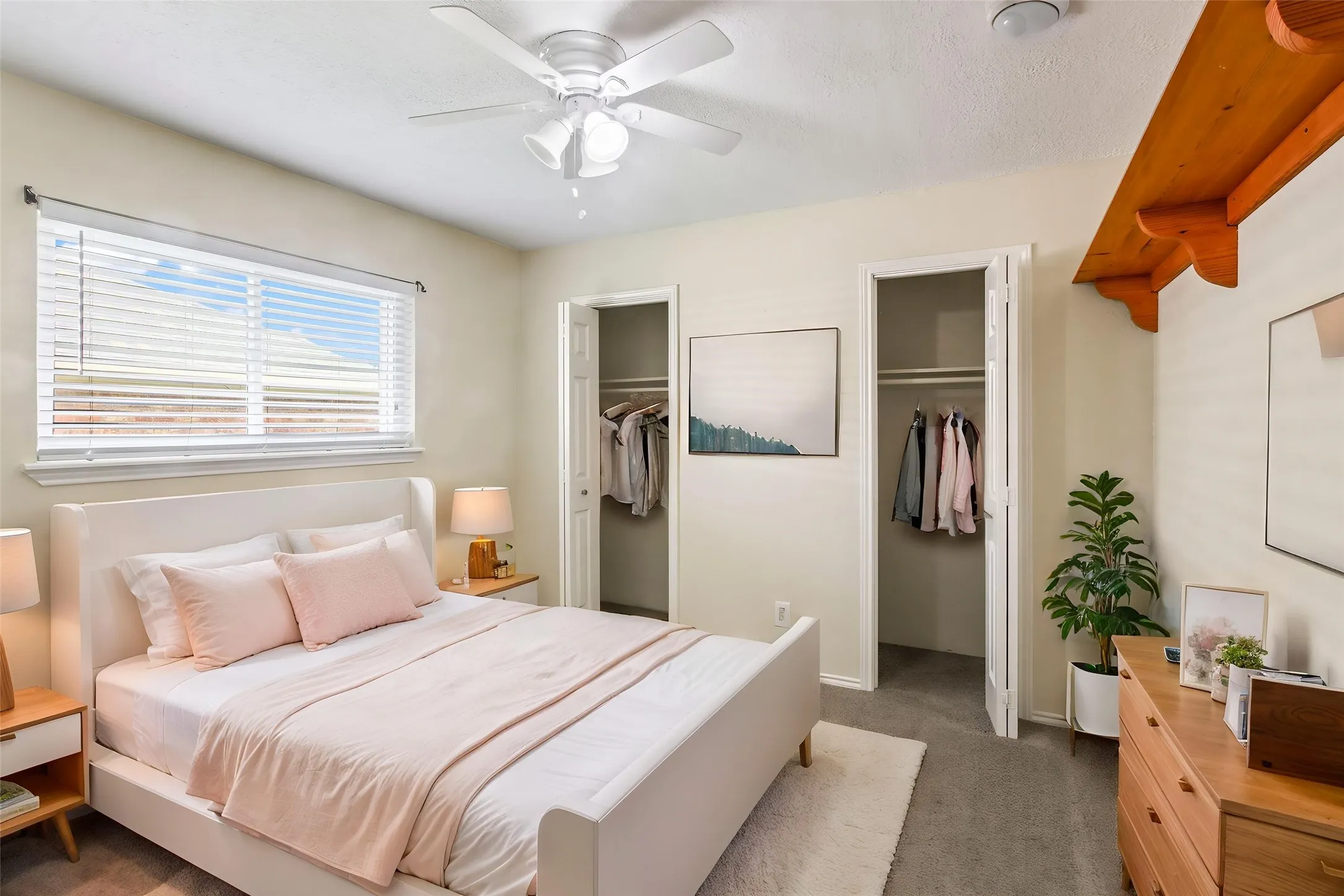 Single Family Residence For Rent in Collin County , 7838 Williams Avenue, Frisco, Texas 75033, 3 Bedroom, 2 Bathroom, 2 Garage spaces, 1,652 Sqft, built in 1983, mls#21369592, Real Estate Agent in Frisco, Homes For Rent in Collin county, Homes For Rent in Frisco, Realtor in Frisco Texas, Real Estate Brokerage Independent Realty Texas, Luminita Cordes Realtor
