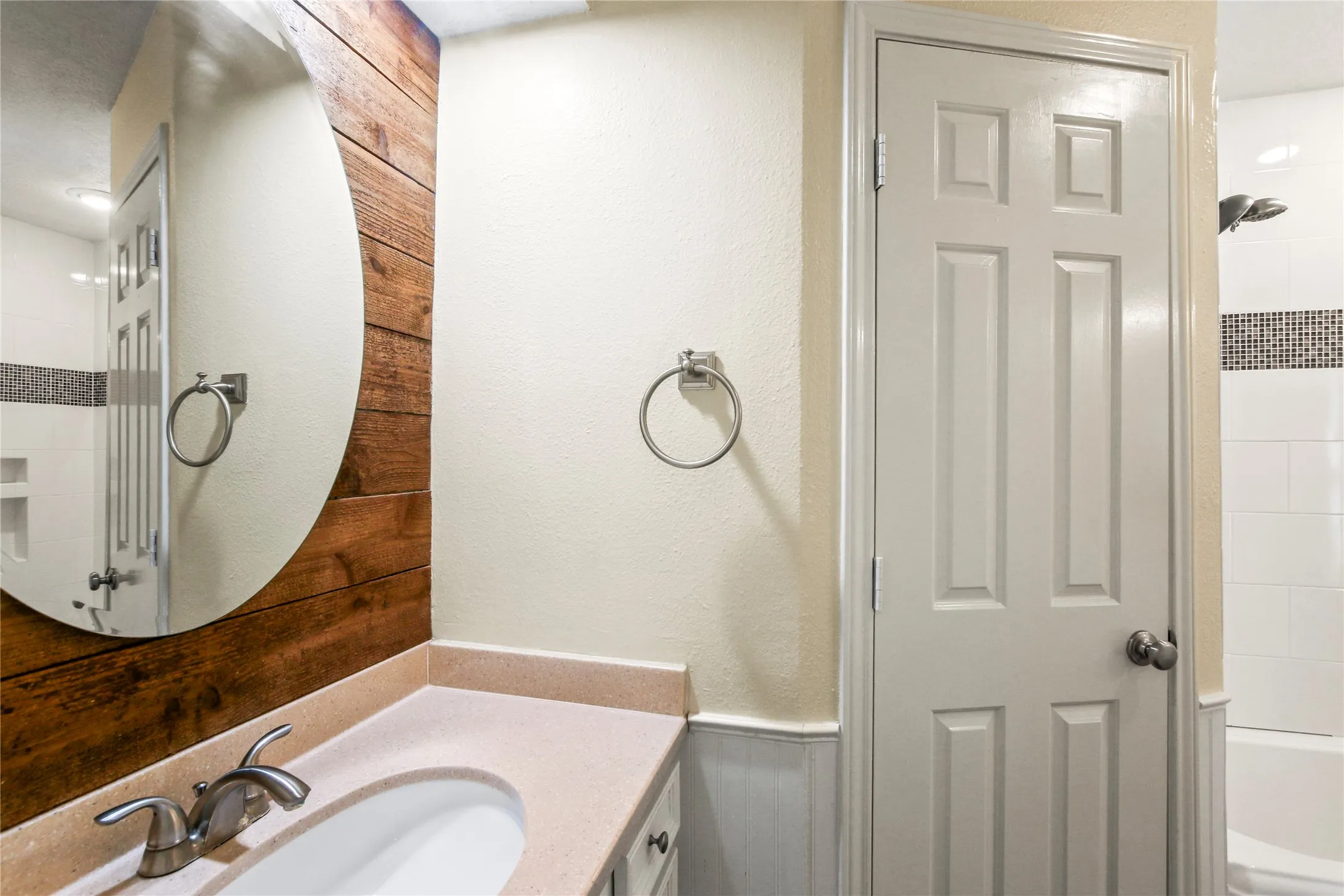 Single Family Residence For Rent in Collin County , 7838 Williams Avenue, Frisco, Texas 75033, 3 Bedroom, 2 Bathroom, 2 Garage spaces, 1,652 Sqft, built in 1983, mls#21369592, Real Estate Agent in Frisco, Homes For Rent in Collin county, Homes For Rent in Frisco, Realtor in Frisco Texas, Real Estate Brokerage Independent Realty Texas, Luminita Cordes Realtor