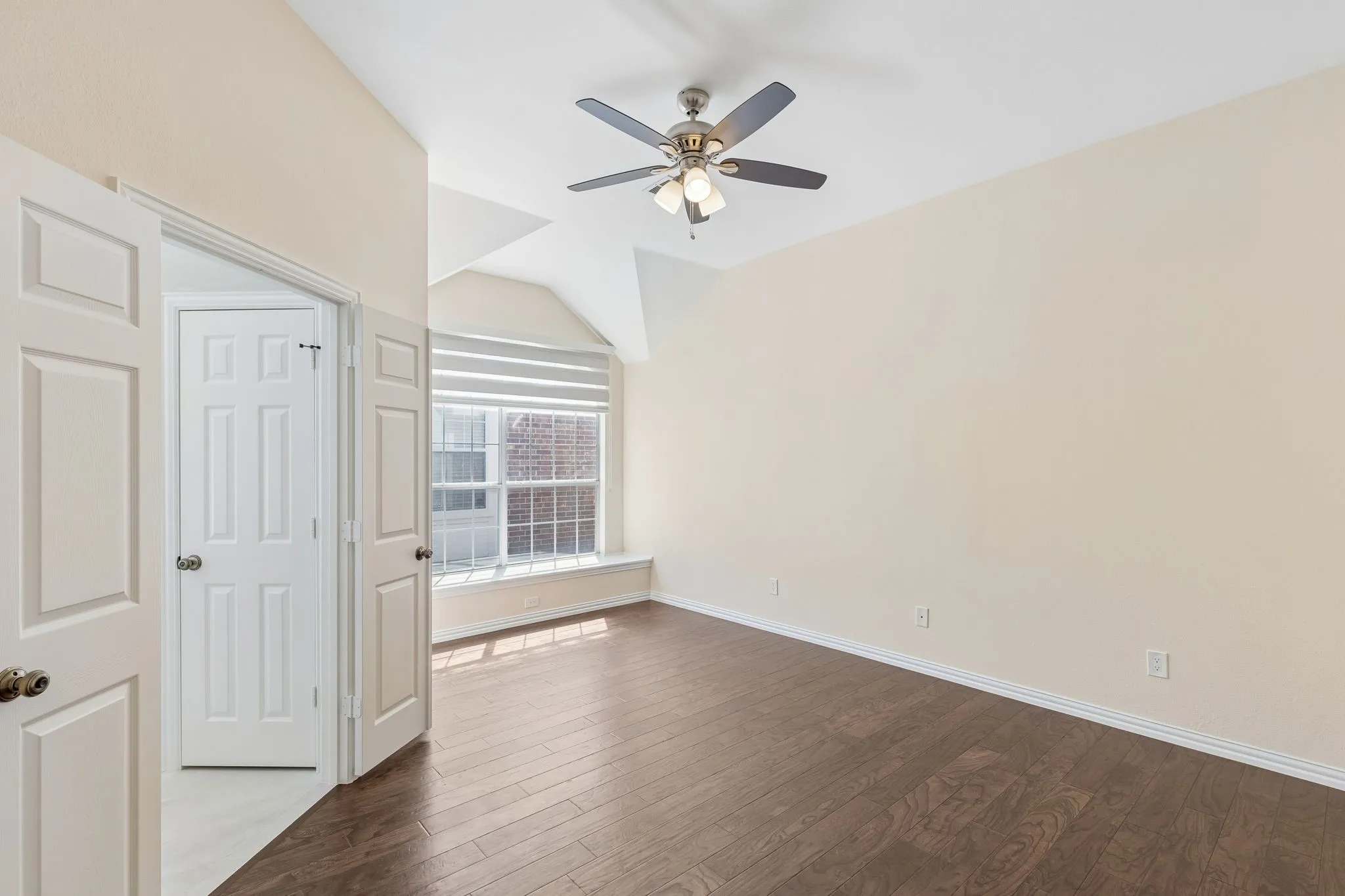 Single Family Residence For Rent in Collin County , 1964 Camelot Drive, Allen, Texas 75013, 3 Bedroom, 2 Bathroom, 2 Garage spaces, 2,014 Sqft, built in 1999, mls#21369161, Real Estate Agent in Allen, Homes For Rent in Collin county, Homes For Rent in Allen, Realtor in Allen Texas, Real Estate Brokerage Independent Realty Texas, Luminita Cordes Realtor