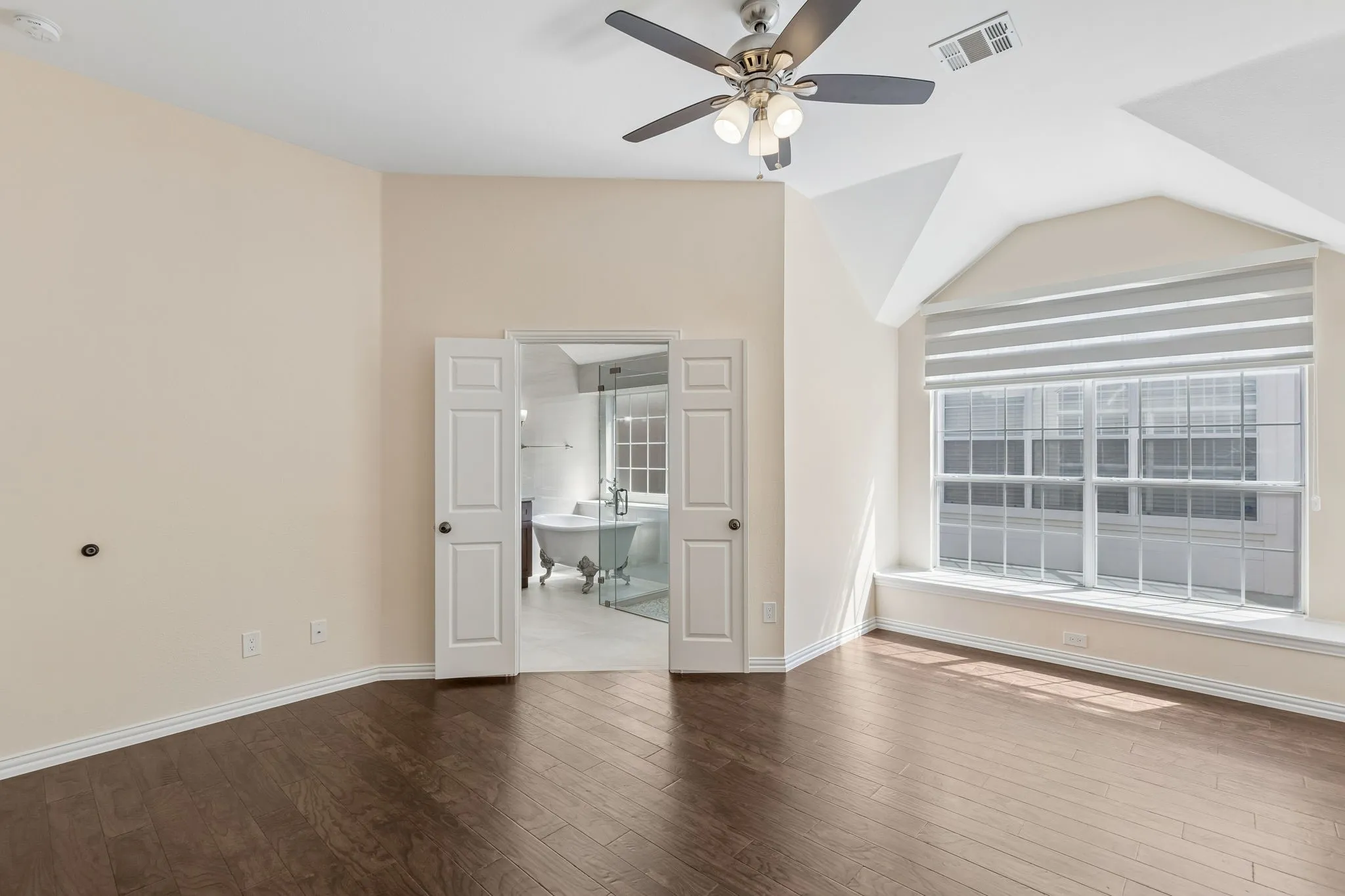 Single Family Residence For Rent in Collin County , 1964 Camelot Drive, Allen, Texas 75013, 3 Bedroom, 2 Bathroom, 2 Garage spaces, 2,014 Sqft, built in 1999, mls#21369161, Real Estate Agent in Allen, Homes For Rent in Collin county, Homes For Rent in Allen, Realtor in Allen Texas, Real Estate Brokerage Independent Realty Texas, Luminita Cordes Realtor