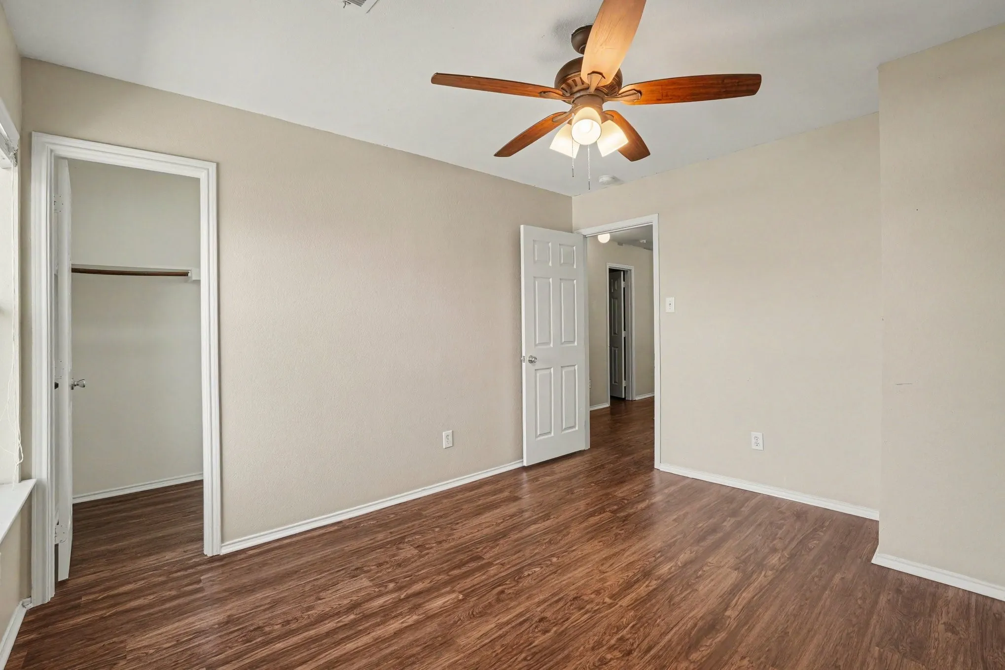 Single Family Residence For Sale in Collin County , 125 Prairie View Drive, Princeton, Texas 75407, 4 Bedroom, 3 Bathroom, 2 Garage spaces, 2,621 Sqft, built in 2005, mls#21365901, Real Estate Agent in Princeton, Homes For Sale in Collin county, Homes For Sale in Princeton, Realtor in Princeton Texas, Real Estate Brokerage Independent Realty Texas, Luminita Cordes Realtor