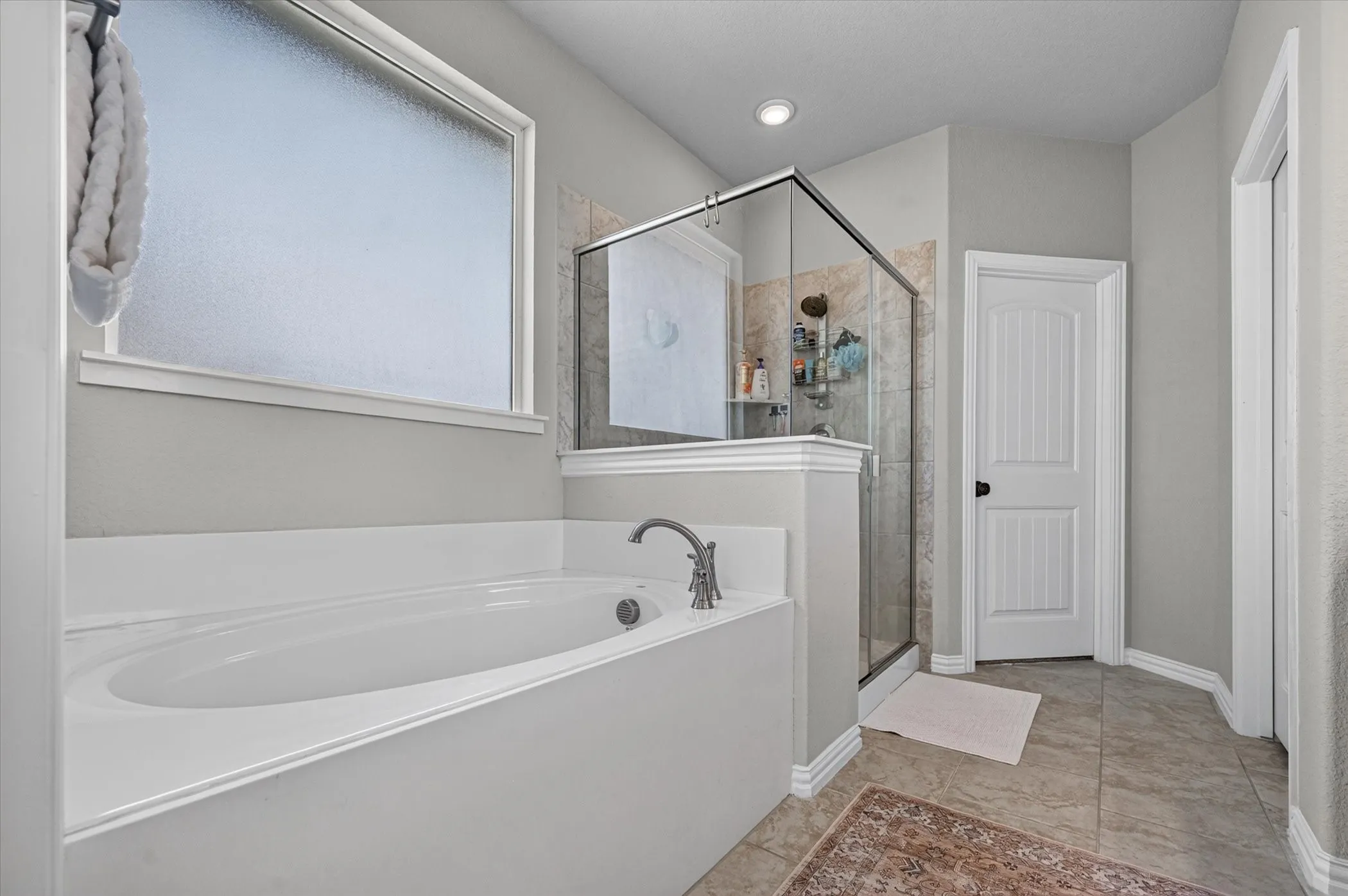 Single Family Residence For Sale in Denton County , 13416 Sage Meadow Circle, Sanger, Texas 76266, 4 Bedroom, 3 Bathroom, 5 Garage spaces, 2,496 Sqft, built in 2022, mls#21367353, Real Estate Agent in Sanger, Homes For Sale in Denton county, Homes For Sale in Sanger, Realtor in Sanger Texas, Real Estate Brokerage Independent Realty Texas, Luminita Cordes Realtor