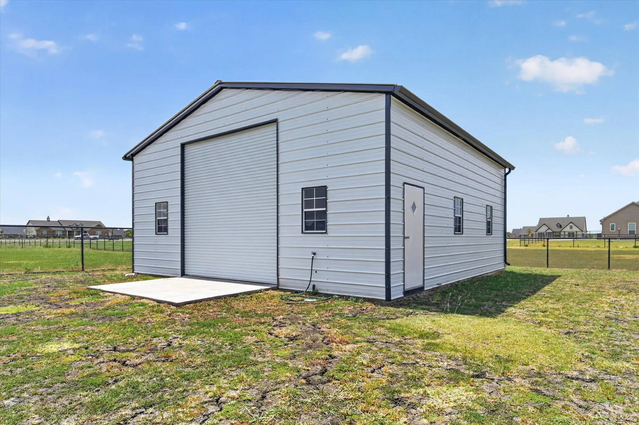 Single Family Residence For Sale in Denton County , 13416 Sage Meadow Circle, Sanger, Texas 76266, 4 Bedroom, 3 Bathroom, 5 Garage spaces, 2,496 Sqft, built in 2022, mls#21367353, Real Estate Agent in Sanger, Homes For Sale in Denton county, Homes For Sale in Sanger, Realtor in Sanger Texas, Real Estate Brokerage Independent Realty Texas, Luminita Cordes Realtor