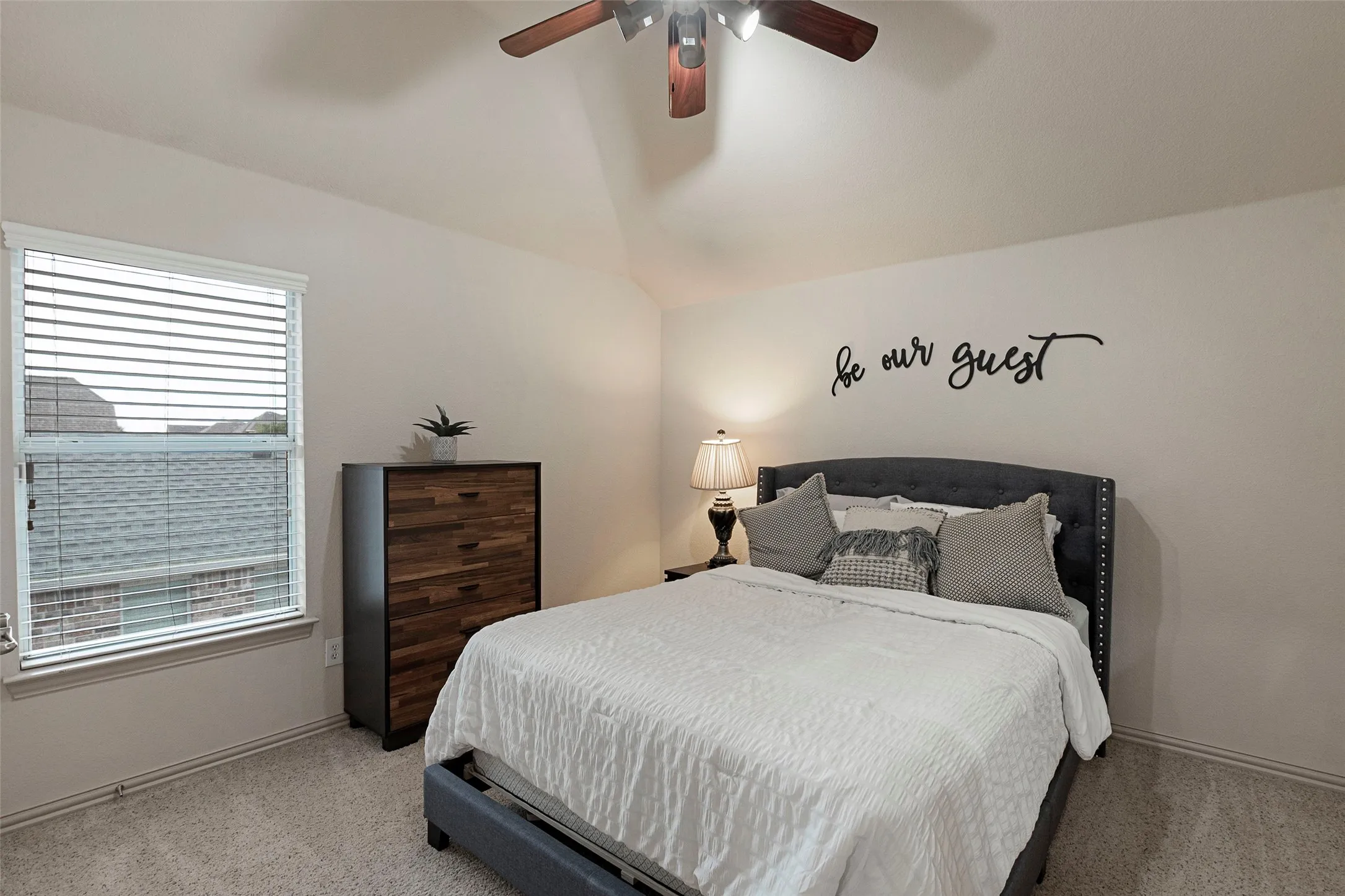 Single Family Residence For Sale in Denton County , 1658 Coldstone Drive, Frisco, Texas 75034, 6 Bedroom, 4 Bathroom, 3 Garage spaces, 4,173 Sqft, built in 2006, mls#21369567, Real Estate Agent in Frisco, Homes For Sale in Denton county, Homes For Sale in Frisco, Realtor in Frisco Texas, Real Estate Brokerage Independent Realty Texas, Luminita Cordes Realtor
