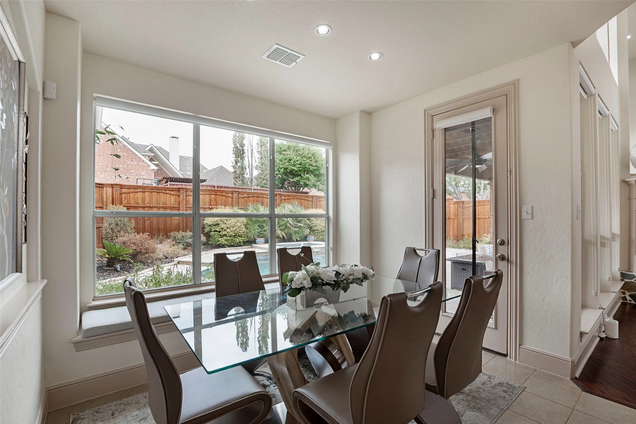 2nd Dining room