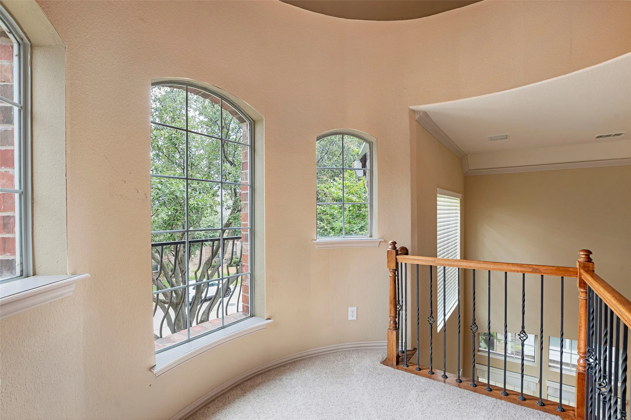 Single Family Residence For Sale in Denton County , 1658 Coldstone Drive, Frisco, Texas 75034, 6 Bedroom, 4 Bathroom, 3 Garage spaces, 4,173 Sqft, built in 2006, mls#21369567, Real Estate Agent in Frisco, Homes For Sale in Denton county, Homes For Sale in Frisco, Realtor in Frisco Texas, Real Estate Brokerage Independent Realty Texas, Luminita Cordes Realtor
