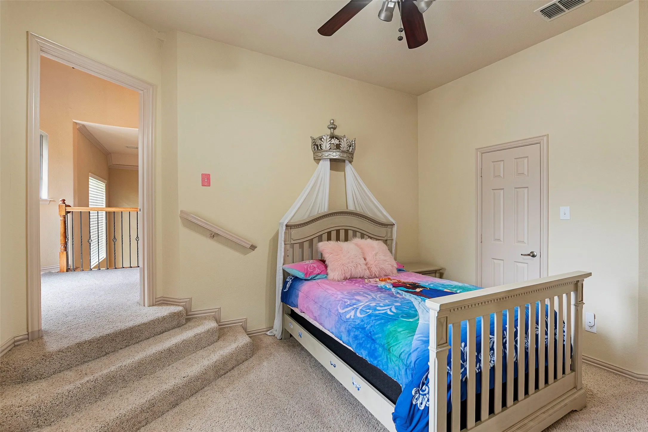 Single Family Residence For Sale in Denton County , 1658 Coldstone Drive, Frisco, Texas 75034, 6 Bedroom, 4 Bathroom, 3 Garage spaces, 4,173 Sqft, built in 2006, mls#21369567, Real Estate Agent in Frisco, Homes For Sale in Denton county, Homes For Sale in Frisco, Realtor in Frisco Texas, Real Estate Brokerage Independent Realty Texas, Luminita Cordes Realtor