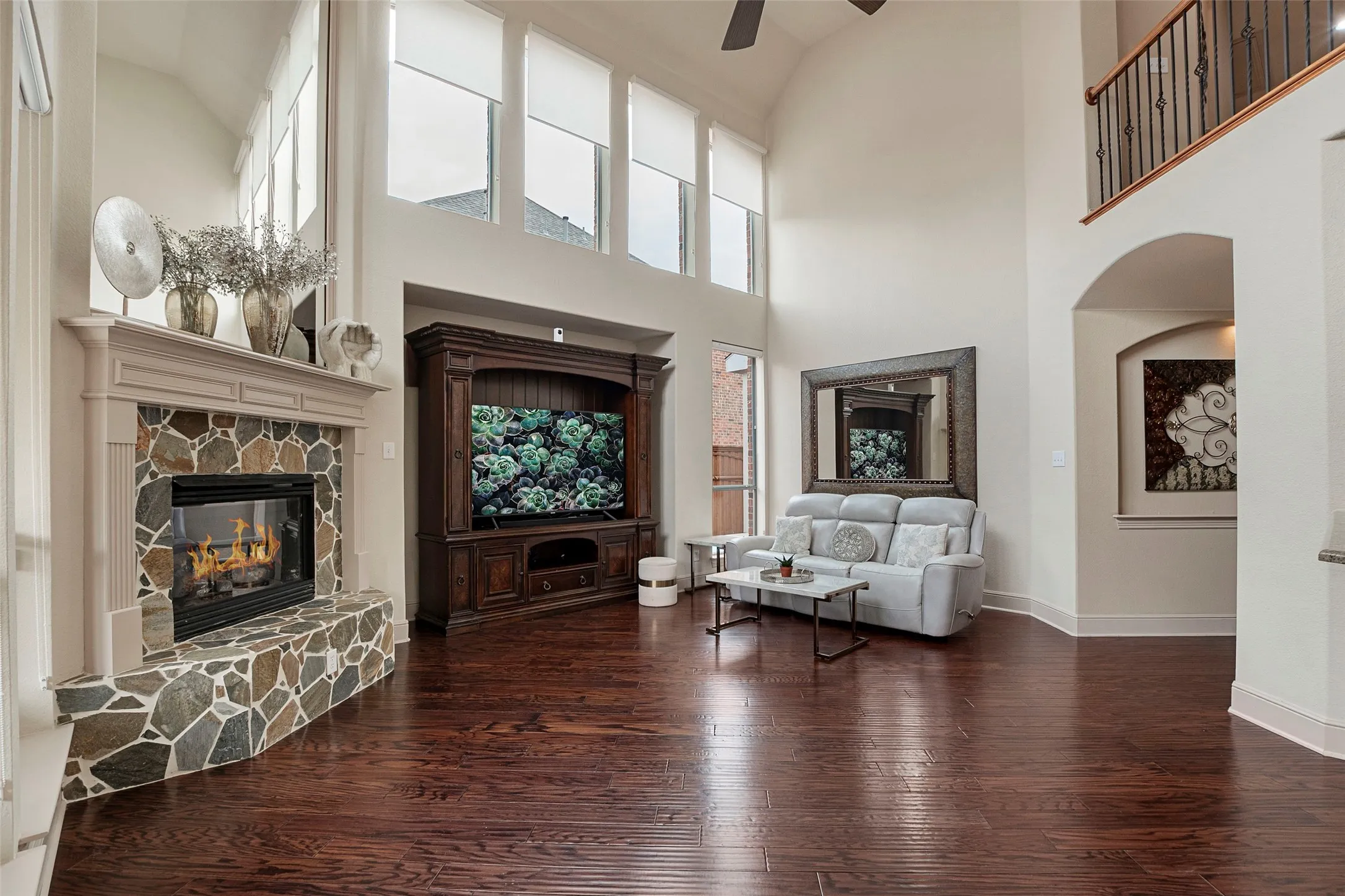 Single Family Residence For Sale in Denton County , 1658 Coldstone Drive, Frisco, Texas 75034, 6 Bedroom, 4 Bathroom, 3 Garage spaces, 4,173 Sqft, built in 2006, mls#21369567, Real Estate Agent in Frisco, Homes For Sale in Denton county, Homes For Sale in Frisco, Realtor in Frisco Texas, Real Estate Brokerage Independent Realty Texas, Luminita Cordes Realtor