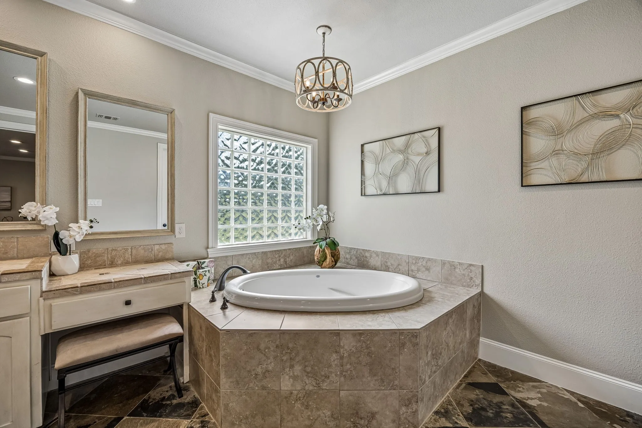 Single Family Residence For Sale in Denton County , 111 Stonecrest Road, Argyle, Texas 76226, 5 Bedroom, 7 Bathroom, 3 Garage spaces, 5,135 Sqft, built in 1994, mls#21369596, Real Estate Agent in Argyle, Homes For Sale in Denton county, Homes For Sale in Argyle, Realtor in Argyle Texas, Real Estate Brokerage Independent Realty Texas, Luminita Cordes Realtor