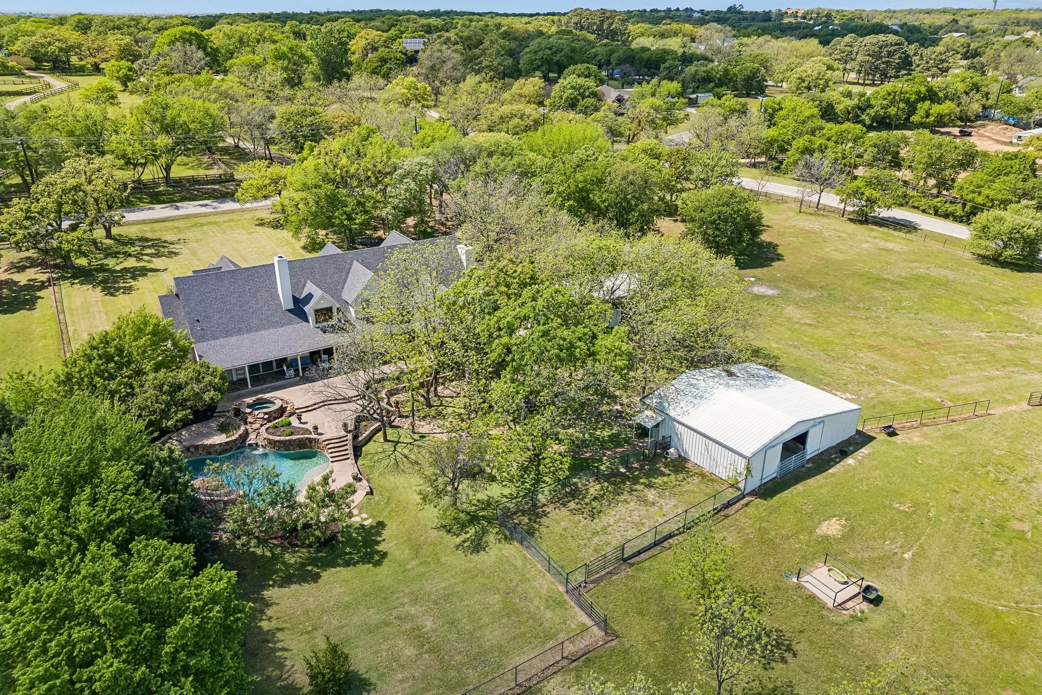 Single Family Residence For Sale in Denton County , 111 Stonecrest Road, Argyle, Texas 76226, 5 Bedroom, 7 Bathroom, 3 Garage spaces, 5,135 Sqft, built in 1994, mls#21369596, Real Estate Agent in Argyle, Homes For Sale in Denton county, Homes For Sale in Argyle, Realtor in Argyle Texas, Real Estate Brokerage Independent Realty Texas, Luminita Cordes Realtor