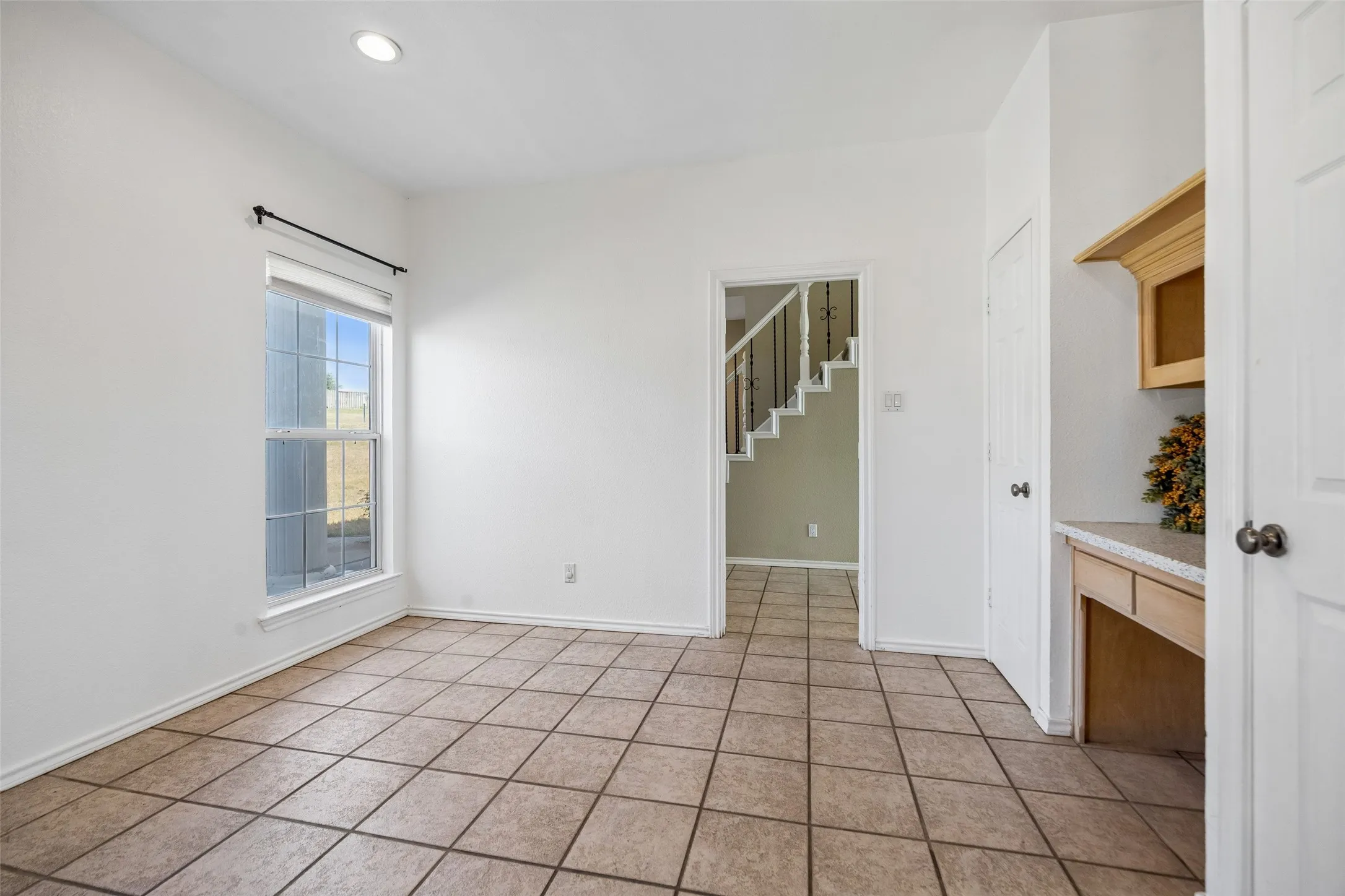 Eat in kitchen  area with built in