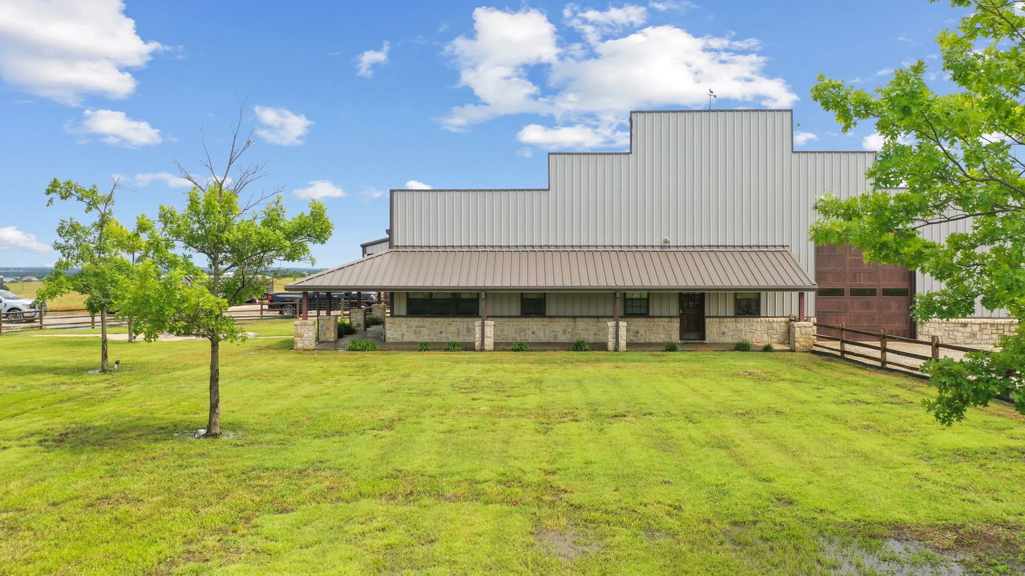 Farm For Rent in Wise County , 265 CR 2510, Decatur, Texas 76234, 4 Bedroom, 3 Bathroom, 4 Garage spaces, 1,920 Sqft, built in 2015, mls#21369618, Real Estate Agent in Decatur, Homes For Rent in Wise county, Homes For Rent in Decatur, Realtor in Decatur Texas, Real Estate Brokerage Independent Realty Texas, Luminita Cordes Realtor