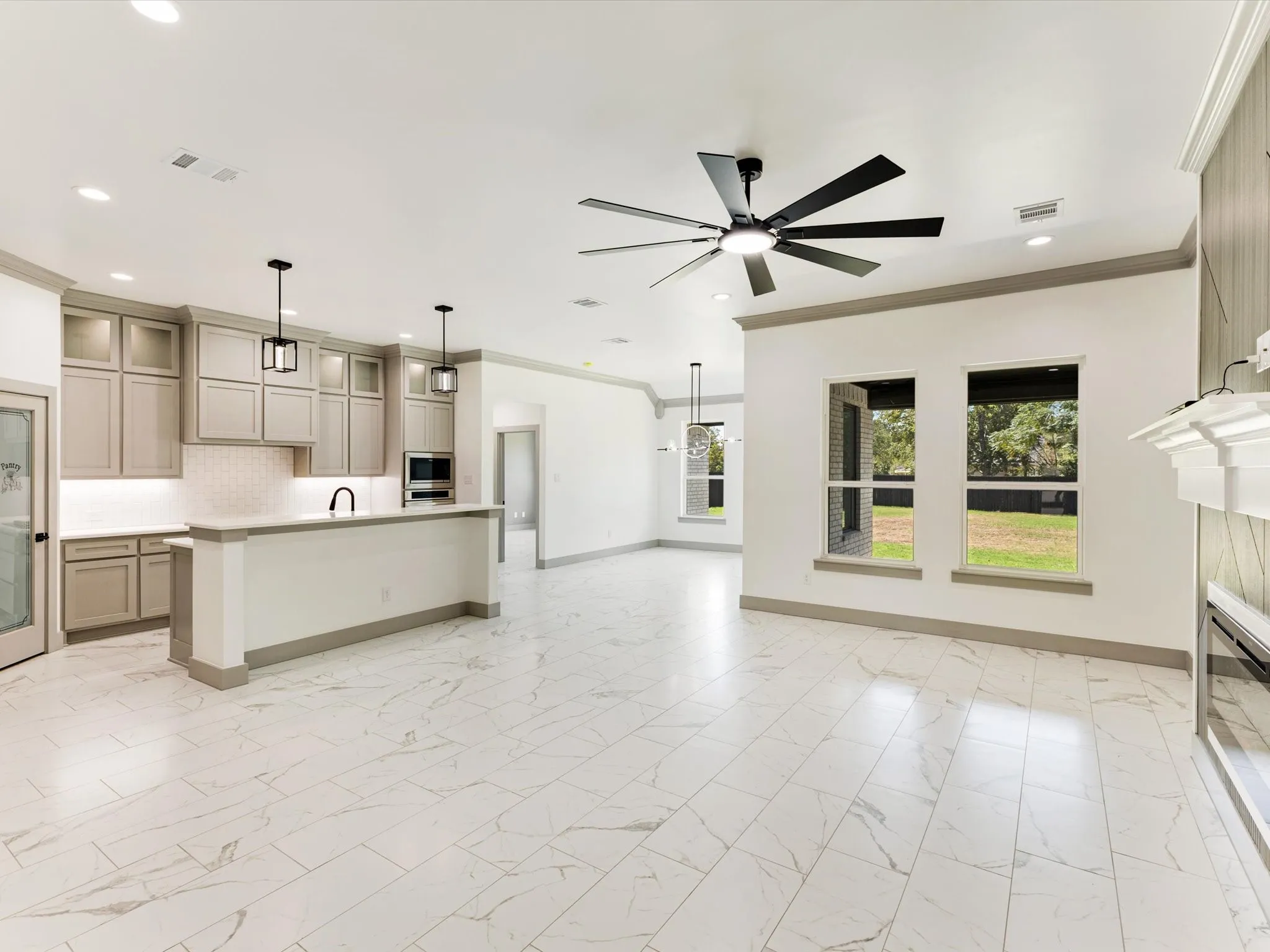 Single Family Residence For Sale in Ellis County , 716 E Jefferson Street, Waxahachie, Texas 75165, 4 Bedroom, 3 Bathroom, 2 Garage spaces, 2,224 Sqft, built in 2026, mls#21369601, Real Estate Agent in Waxahachie, Homes For Sale in Ellis county, Homes For Sale in Waxahachie, Realtor in Waxahachie Texas, Real Estate Brokerage Independent Realty Texas, Luminita Cordes Realtor