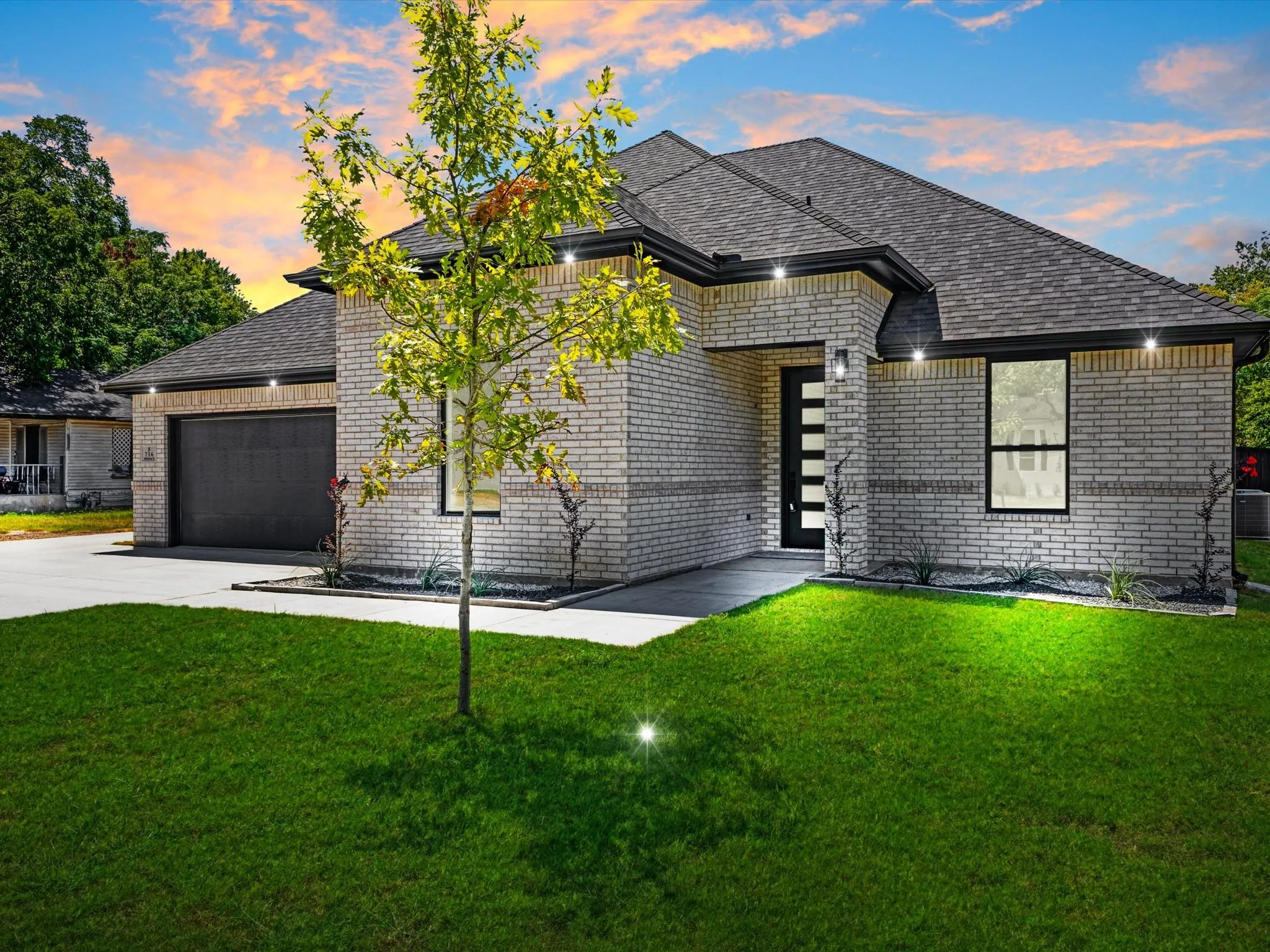 Single Family Residence For Sale in Ellis County , 716 E Jefferson Street, Waxahachie, Texas 75165, 4 Bedroom, 3 Bathroom, 2 Garage spaces, 2,224 Sqft, built in 2026, mls#21369601, Real Estate Agent in Waxahachie, Homes For Sale in Ellis county, Homes For Sale in Waxahachie, Realtor in Waxahachie Texas, Real Estate Brokerage Independent Realty Texas, Luminita Cordes Realtor