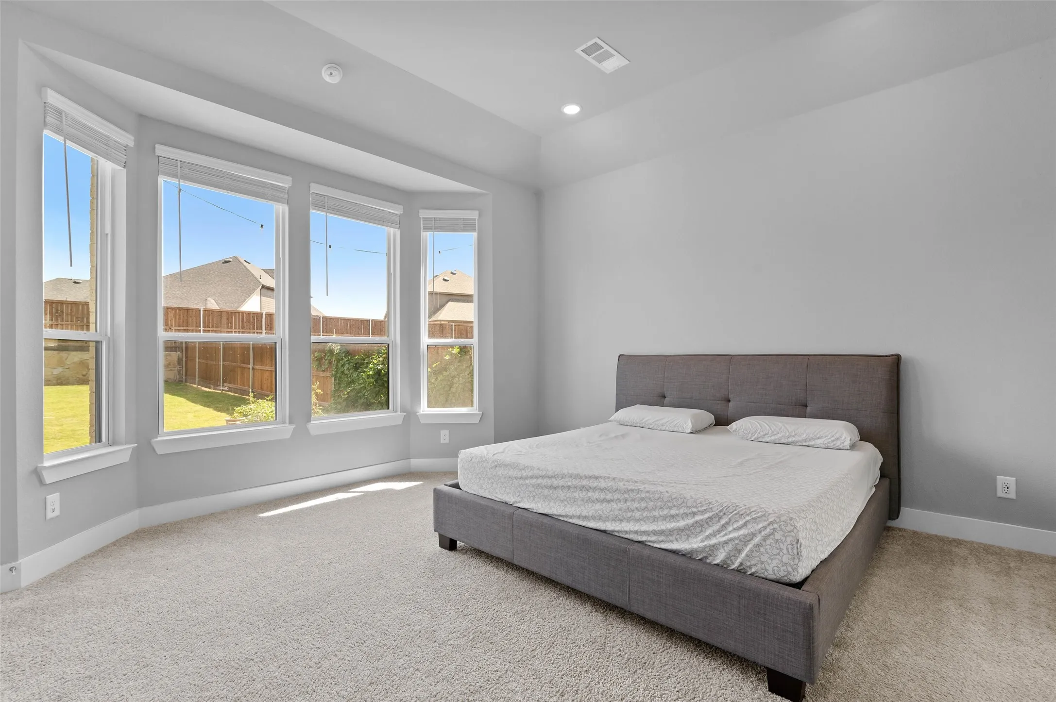 Single Family Residence For Sale in Denton County , 2448 Halter Drive, Aubrey, Texas 76227, 4 Bedroom, 4 Bathroom, 2 Garage spaces, 2,895 Sqft, built in 2024, mls#21369168, Real Estate Agent in Aubrey, Homes For Sale in Denton county, Homes For Sale in Aubrey, Realtor in Aubrey Texas, Real Estate Brokerage Independent Realty Texas, Luminita Cordes Realtor
