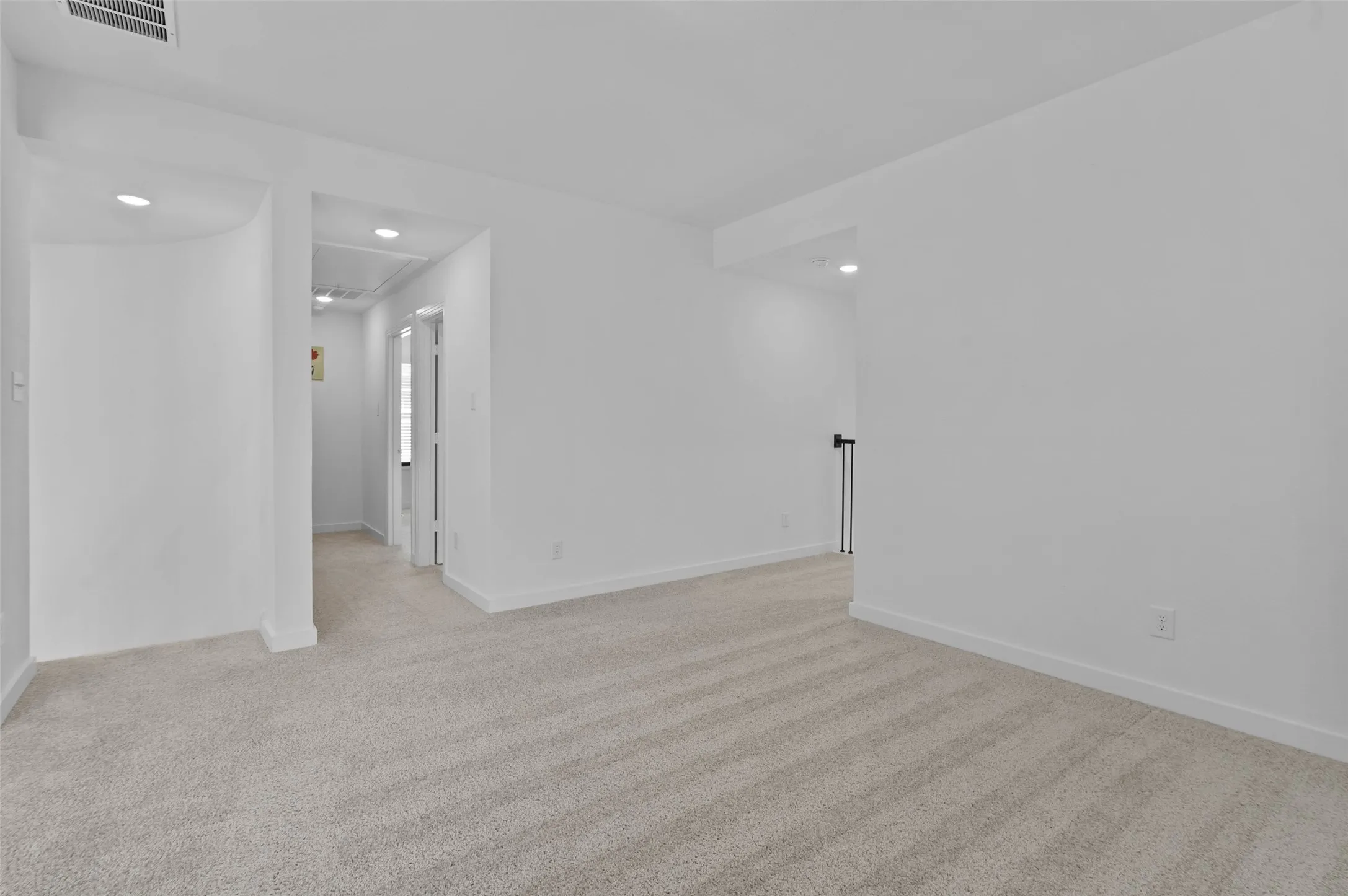 Single Family Residence For Sale in Denton County , 2448 Halter Drive, Aubrey, Texas 76227, 4 Bedroom, 4 Bathroom, 2 Garage spaces, 2,895 Sqft, built in 2024, mls#21369168, Real Estate Agent in Aubrey, Homes For Sale in Denton county, Homes For Sale in Aubrey, Realtor in Aubrey Texas, Real Estate Brokerage Independent Realty Texas, Luminita Cordes Realtor
