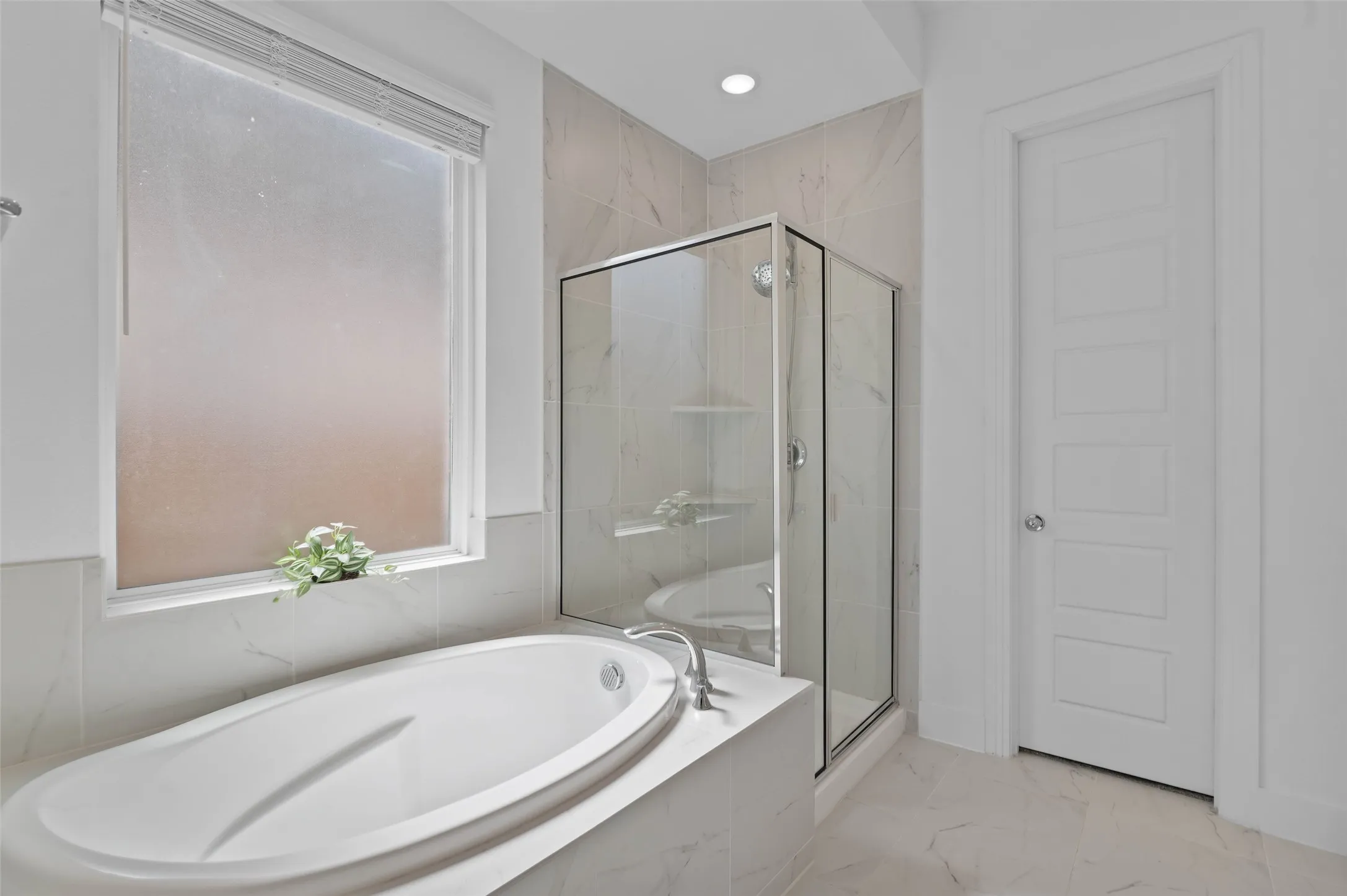 Single Family Residence For Sale in Denton County , 2448 Halter Drive, Aubrey, Texas 76227, 4 Bedroom, 4 Bathroom, 2 Garage spaces, 2,895 Sqft, built in 2024, mls#21369168, Real Estate Agent in Aubrey, Homes For Sale in Denton county, Homes For Sale in Aubrey, Realtor in Aubrey Texas, Real Estate Brokerage Independent Realty Texas, Luminita Cordes Realtor