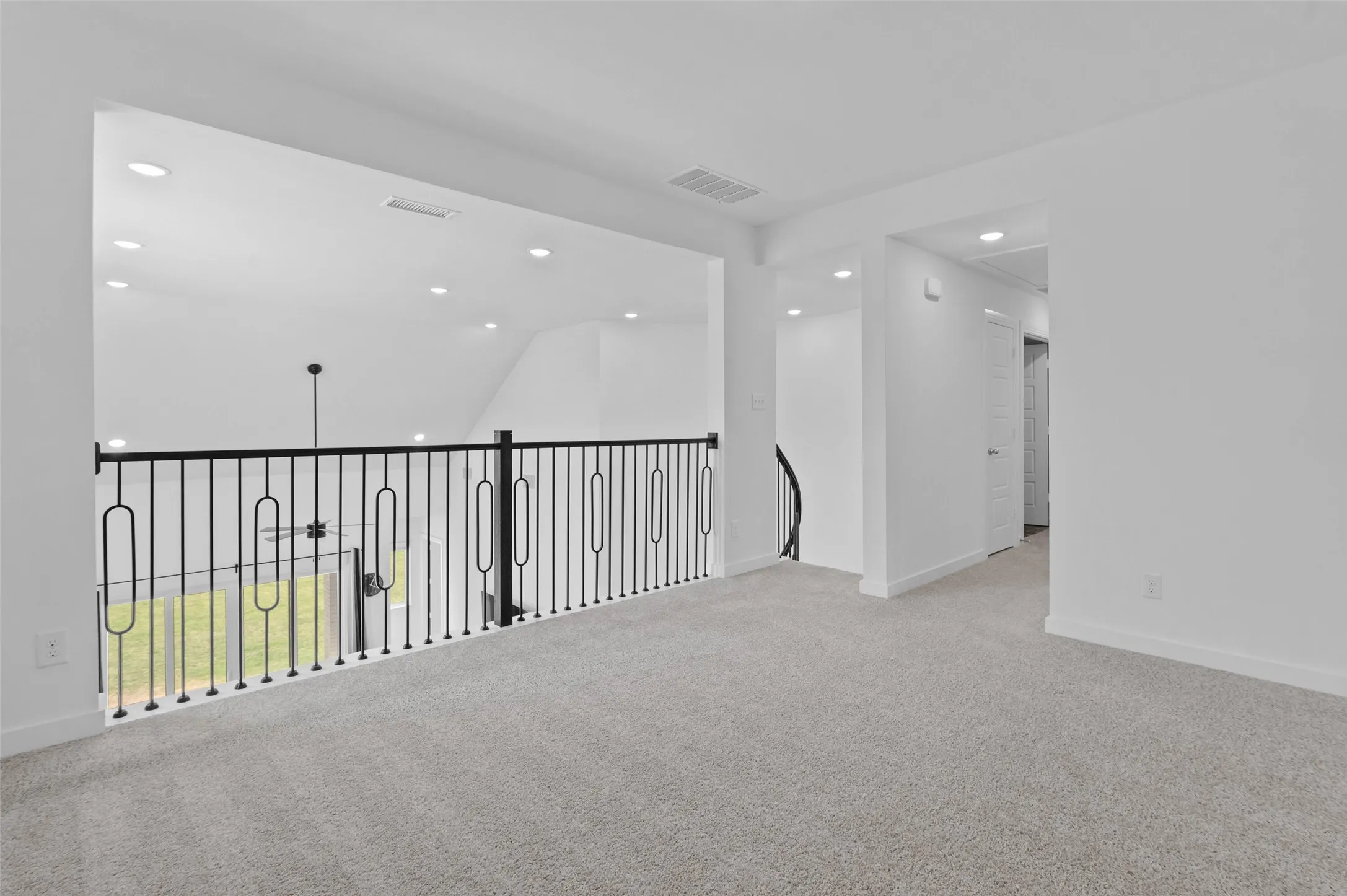 Single Family Residence For Sale in Denton County , 2448 Halter Drive, Aubrey, Texas 76227, 4 Bedroom, 4 Bathroom, 2 Garage spaces, 2,895 Sqft, built in 2024, mls#21369168, Real Estate Agent in Aubrey, Homes For Sale in Denton county, Homes For Sale in Aubrey, Realtor in Aubrey Texas, Real Estate Brokerage Independent Realty Texas, Luminita Cordes Realtor