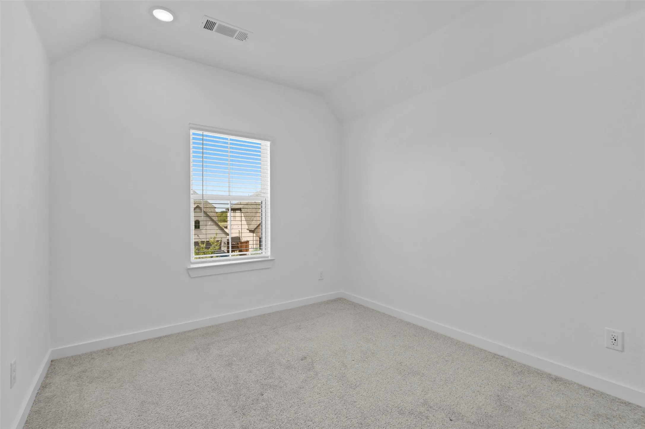 Single Family Residence For Sale in Denton County , 2448 Halter Drive, Aubrey, Texas 76227, 4 Bedroom, 4 Bathroom, 2 Garage spaces, 2,895 Sqft, built in 2024, mls#21369168, Real Estate Agent in Aubrey, Homes For Sale in Denton county, Homes For Sale in Aubrey, Realtor in Aubrey Texas, Real Estate Brokerage Independent Realty Texas, Luminita Cordes Realtor