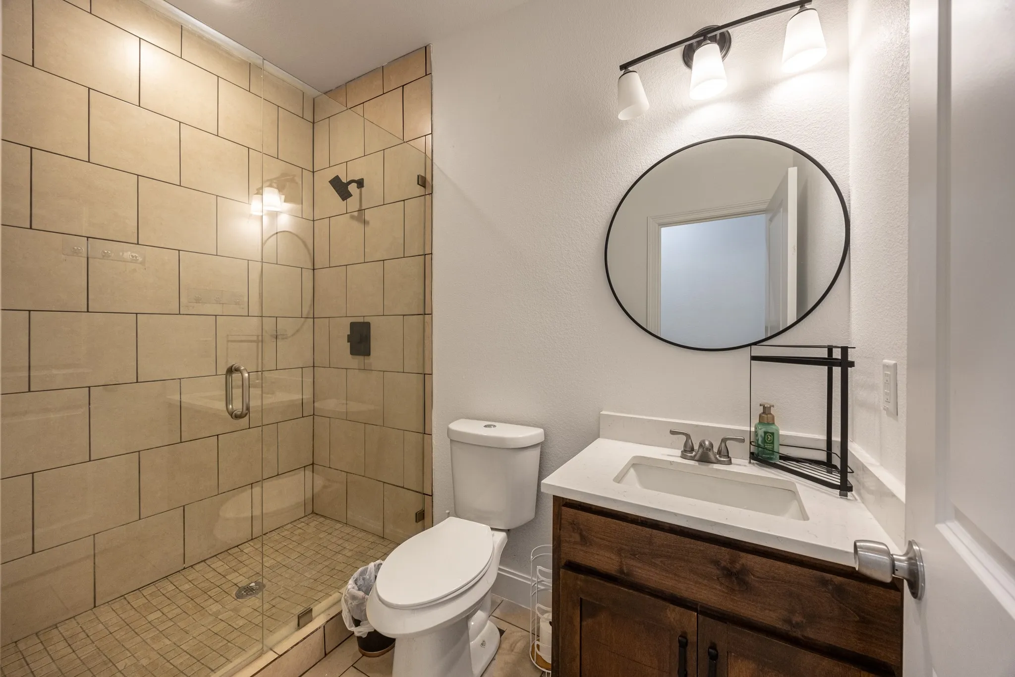 Single Family Residence For Sale in Tarrant County , 1236 E Fogg Street, Fort Worth, Texas 76115, 3 Bedroom, 2 Bathroom, 2 Garage spaces, 1,522 Sqft, built in 2022, mls#21364048, Real Estate Agent in Fort Worth, Homes For Sale in Tarrant county, Homes For Sale in Fort Worth, Realtor in Fort Worth Texas, Real Estate Brokerage Independent Realty Texas, Luminita Cordes Realtor