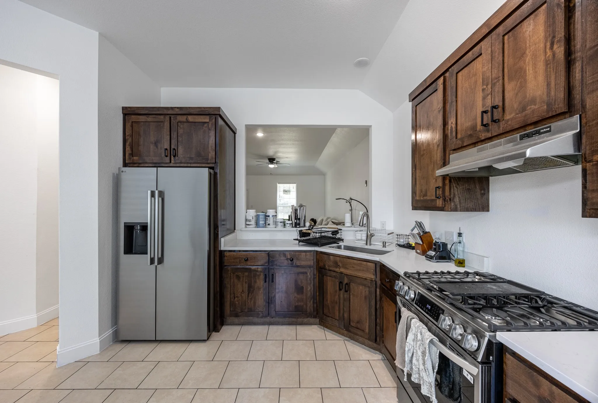 Single Family Residence For Sale in Tarrant County , 1236 E Fogg Street, Fort Worth, Texas 76115, 3 Bedroom, 2 Bathroom, 2 Garage spaces, 1,522 Sqft, built in 2022, mls#21364048, Real Estate Agent in Fort Worth, Homes For Sale in Tarrant county, Homes For Sale in Fort Worth, Realtor in Fort Worth Texas, Real Estate Brokerage Independent Realty Texas, Luminita Cordes Realtor