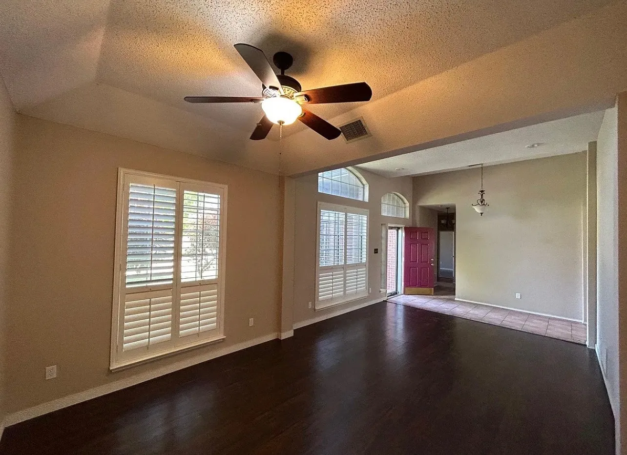 Single Family Residence For Rent in Denton County , 1606 Waterford Drive, Lewisville, Texas 75077, 3 Bedroom, 2 Bathroom, 2 Garage spaces, 1,965 Sqft, built in 1991, mls#21369633, Real Estate Agent in Lewisville, Homes For Rent in Denton county, Homes For Rent in Lewisville, Realtor in Lewisville Texas, Real Estate Brokerage Independent Realty Texas, Luminita Cordes Realtor