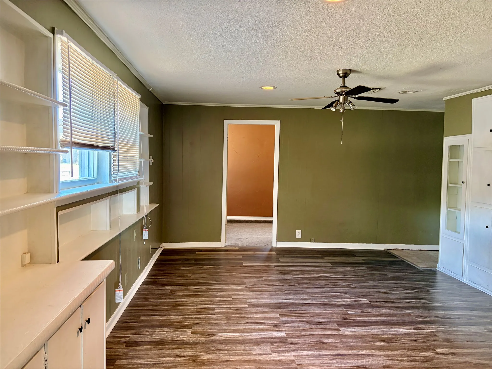 Single Family Residence For Sale in Grayson County , 2225 N Shannon Street, Sherman, Texas 75092, 4 Bedroom, 3 Bathroom, Garage spaces, 1,493 Sqft, built in 1950, mls#21369626, Real Estate Agent in Sherman, Homes For Sale in Grayson county, Homes For Sale in Sherman, Realtor in Sherman Texas, Real Estate Brokerage Independent Realty Texas, Luminita Cordes Realtor