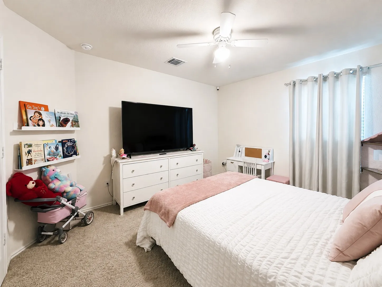 Single Family Residence For Sale in Travis County , 15304 Harkness Pass, Austin, Texas 78725, 4 Bedroom, 2 Bathroom, 2 Garage spaces, 2,029 Sqft, built in 2019, mls#21368546, Real Estate Agent in Austin, Homes For Sale in Travis county, Homes For Sale in Austin, Realtor in Austin Texas, Real Estate Brokerage Independent Realty Texas, Luminita Cordes Realtor