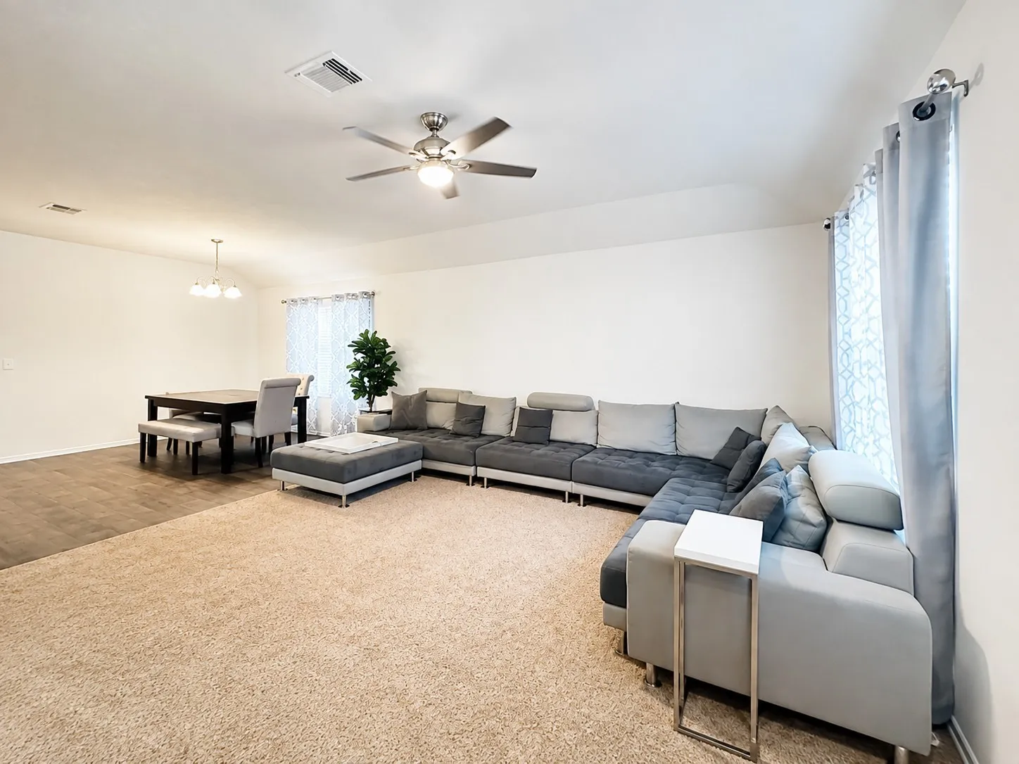 Single Family Residence For Sale in Travis County , 15304 Harkness Pass, Austin, Texas 78725, 4 Bedroom, 2 Bathroom, 2 Garage spaces, 2,029 Sqft, built in 2019, mls#21368546, Real Estate Agent in Austin, Homes For Sale in Travis county, Homes For Sale in Austin, Realtor in Austin Texas, Real Estate Brokerage Independent Realty Texas, Luminita Cordes Realtor