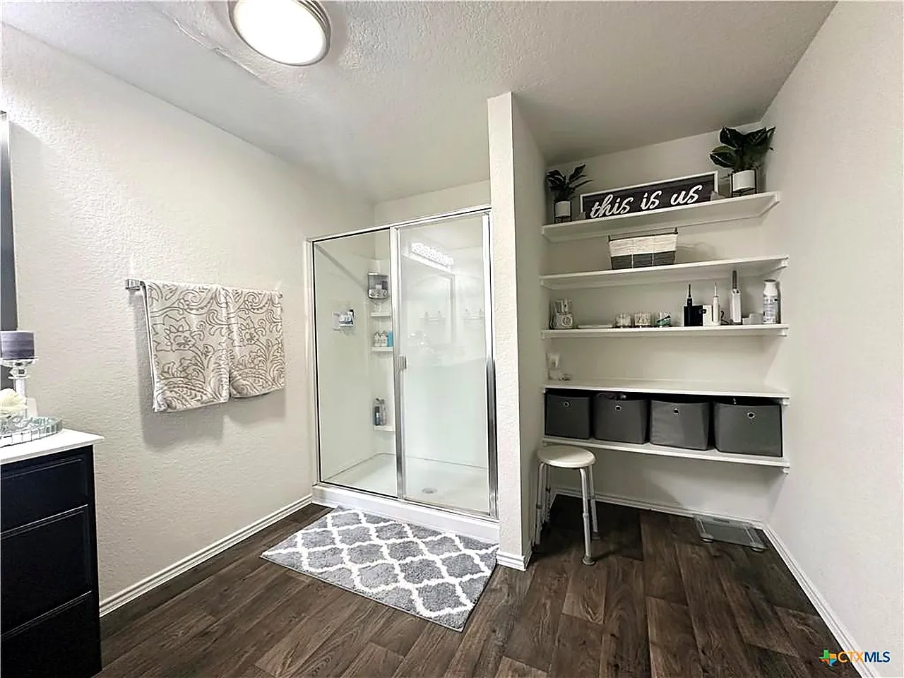 Single Family Residence For Sale in Travis County , 15304 Harkness Pass, Austin, Texas 78725, 4 Bedroom, 2 Bathroom, 2 Garage spaces, 2,029 Sqft, built in 2019, mls#21368546, Real Estate Agent in Austin, Homes For Sale in Travis county, Homes For Sale in Austin, Realtor in Austin Texas, Real Estate Brokerage Independent Realty Texas, Luminita Cordes Realtor
