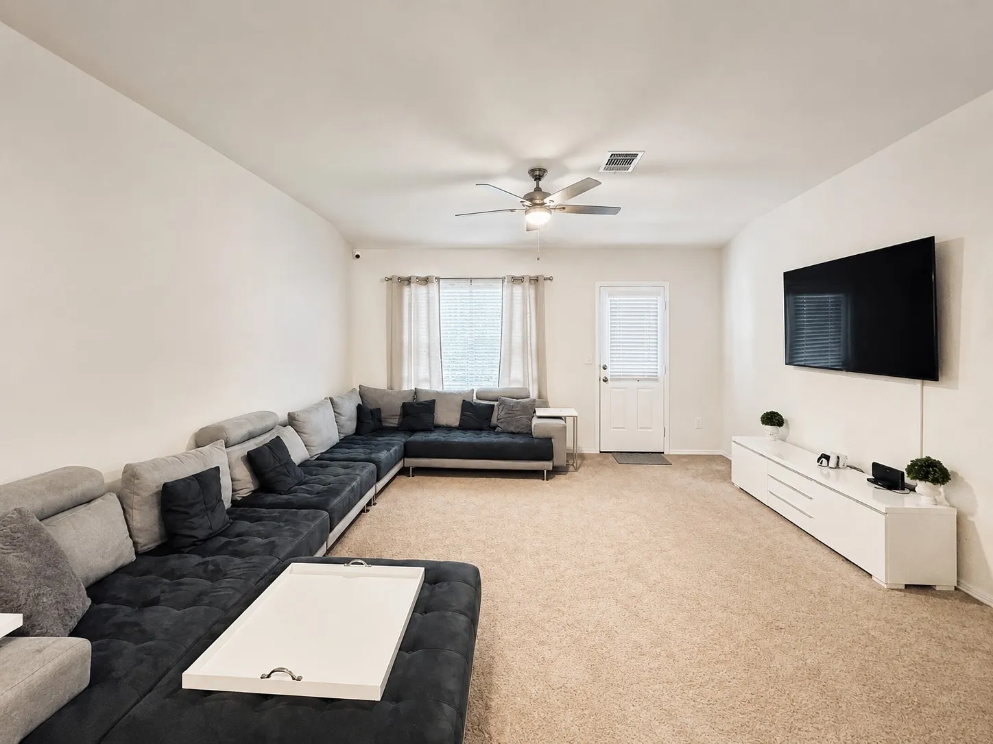 Single Family Residence For Sale in Travis County , 15304 Harkness Pass, Austin, Texas 78725, 4 Bedroom, 2 Bathroom, 2 Garage spaces, 2,029 Sqft, built in 2019, mls#21368546, Real Estate Agent in Austin, Homes For Sale in Travis county, Homes For Sale in Austin, Realtor in Austin Texas, Real Estate Brokerage Independent Realty Texas, Luminita Cordes Realtor