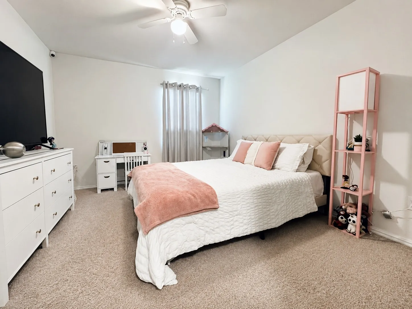 Single Family Residence For Sale in Travis County , 15304 Harkness Pass, Austin, Texas 78725, 4 Bedroom, 2 Bathroom, 2 Garage spaces, 2,029 Sqft, built in 2019, mls#21368546, Real Estate Agent in Austin, Homes For Sale in Travis county, Homes For Sale in Austin, Realtor in Austin Texas, Real Estate Brokerage Independent Realty Texas, Luminita Cordes Realtor