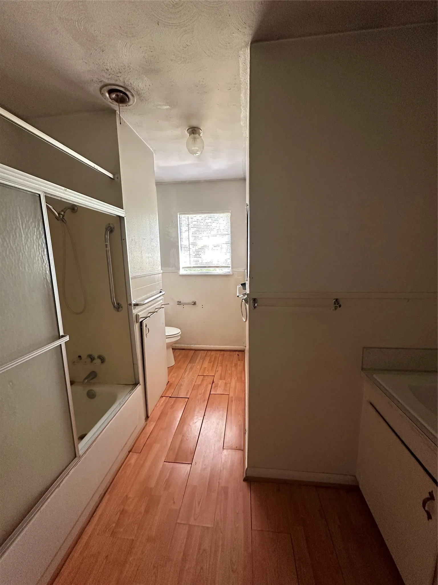 Hall Bathroom