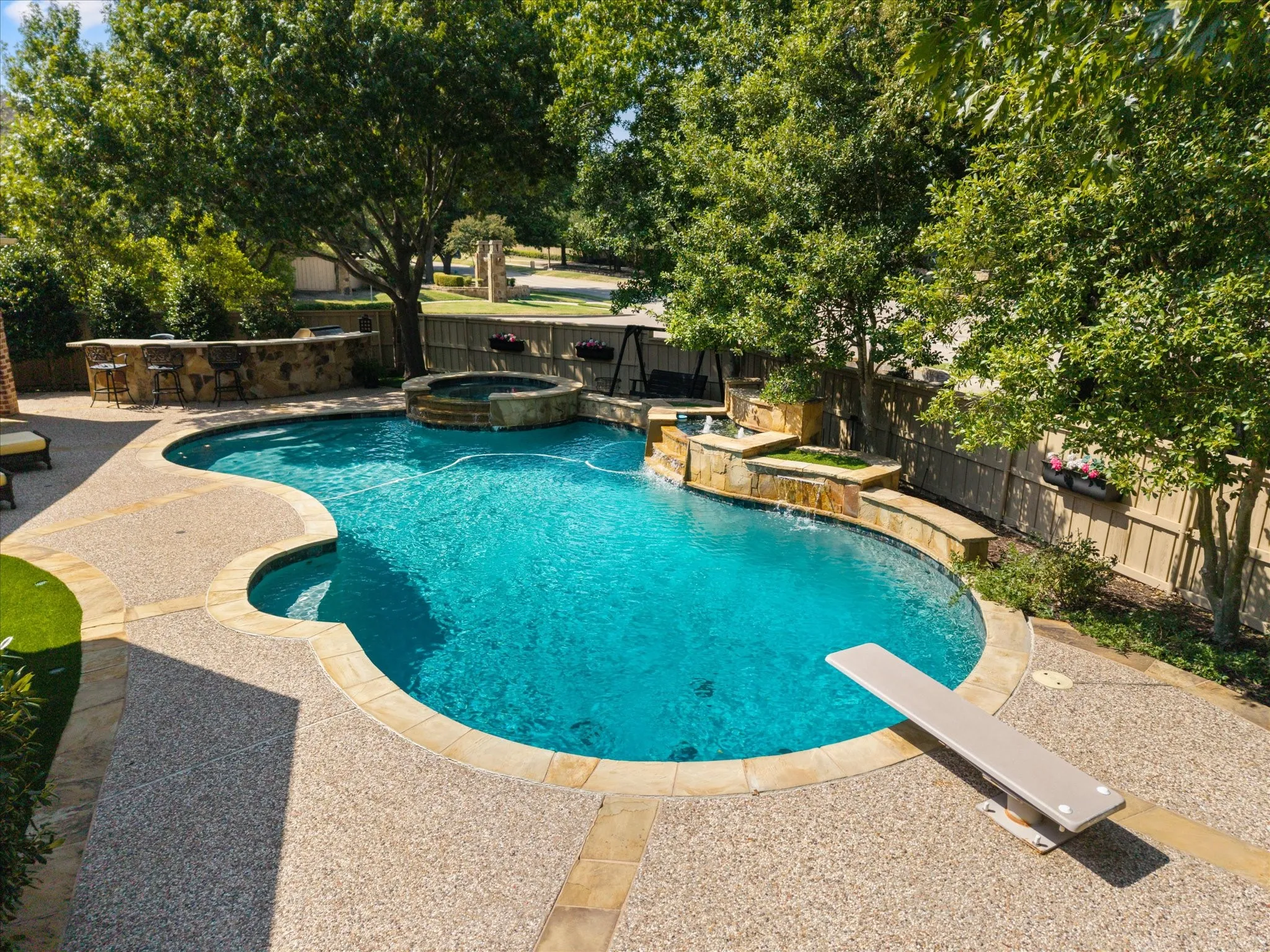 Single Family Residence For Sale in Collin County , 6808 Echo Canyon Drive, Mc Kinney, Texas 75072, 4 Bedroom, 4 Bathroom, 3 Garage spaces, 4,513 Sqft, built in 2004, mls#21369647, Real Estate Agent in Mc Kinney, Homes For Sale in Collin county, Homes For Sale in Mc Kinney, Realtor in Mc Kinney Texas, Real Estate Brokerage Independent Realty Texas, Luminita Cordes Realtor