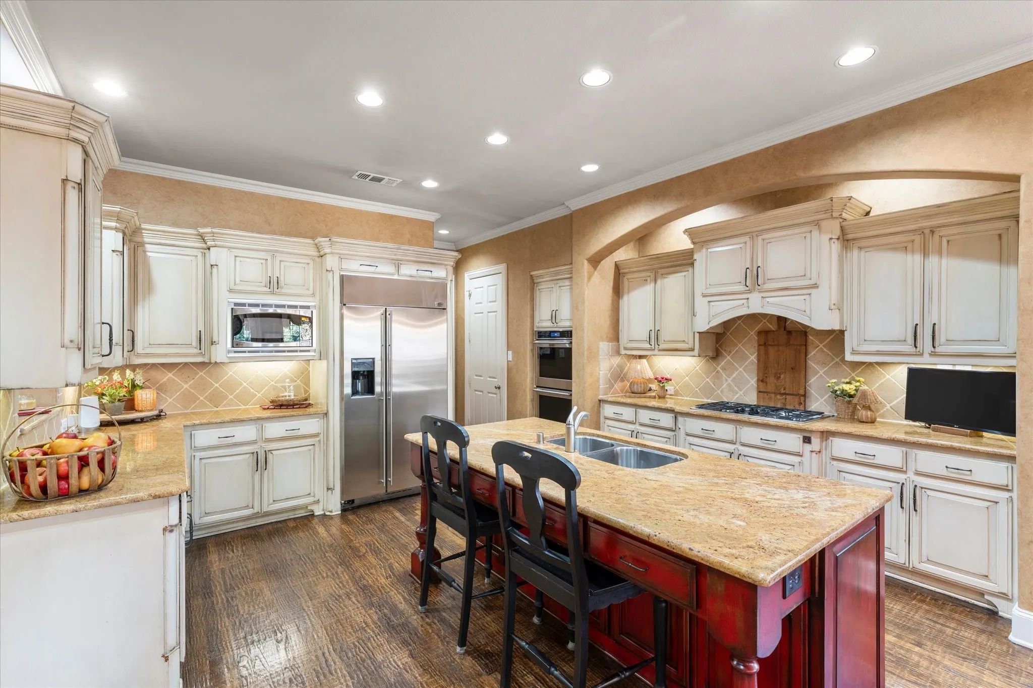 Single Family Residence For Sale in Collin County , 6808 Echo Canyon Drive, Mc Kinney, Texas 75072, 4 Bedroom, 4 Bathroom, 3 Garage spaces, 4,513 Sqft, built in 2004, mls#21369647, Real Estate Agent in Mc Kinney, Homes For Sale in Collin county, Homes For Sale in Mc Kinney, Realtor in Mc Kinney Texas, Real Estate Brokerage Independent Realty Texas, Luminita Cordes Realtor