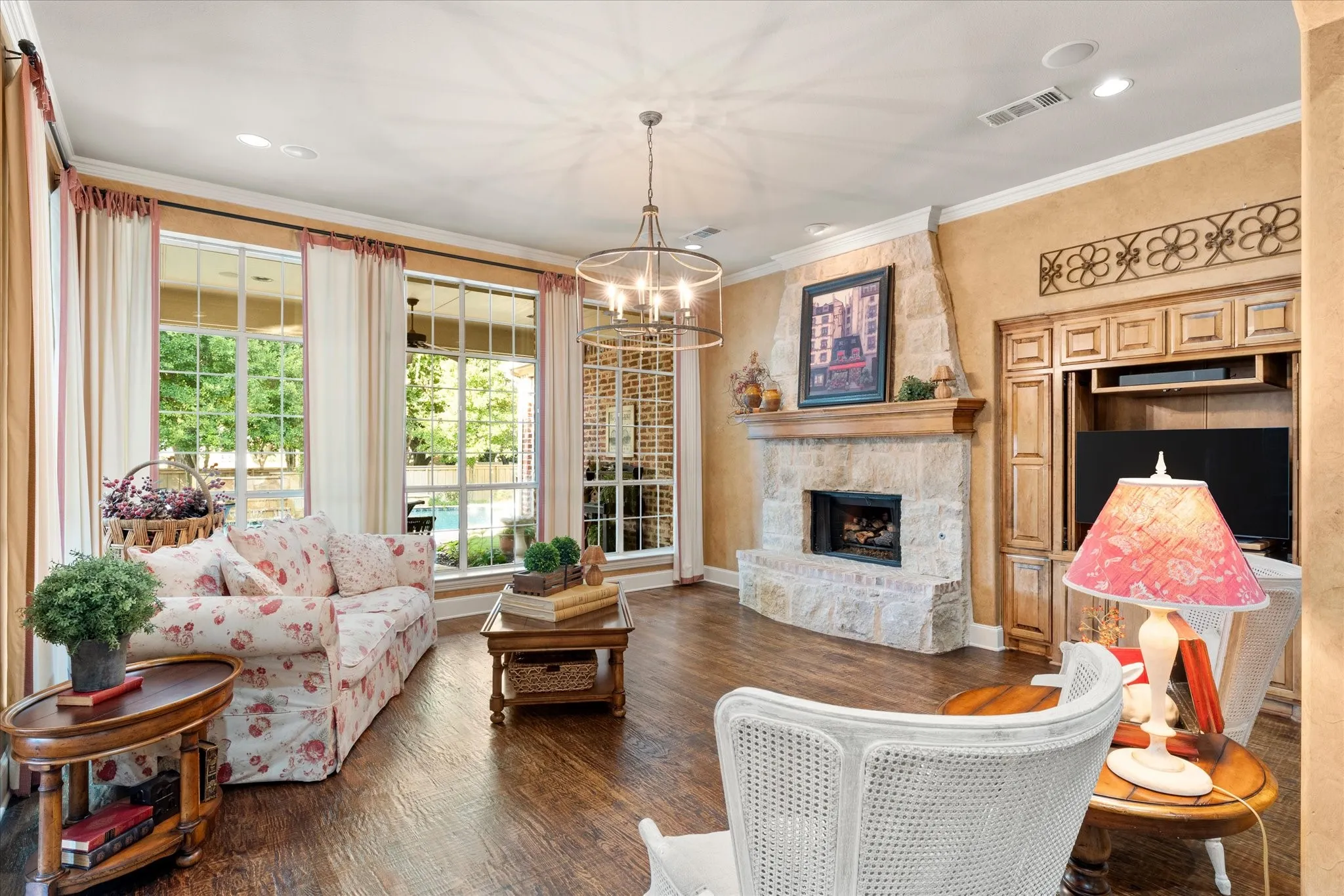 Single Family Residence For Sale in Collin County , 6808 Echo Canyon Drive, Mc Kinney, Texas 75072, 4 Bedroom, 4 Bathroom, 3 Garage spaces, 4,513 Sqft, built in 2004, mls#21369647, Real Estate Agent in Mc Kinney, Homes For Sale in Collin county, Homes For Sale in Mc Kinney, Realtor in Mc Kinney Texas, Real Estate Brokerage Independent Realty Texas, Luminita Cordes Realtor