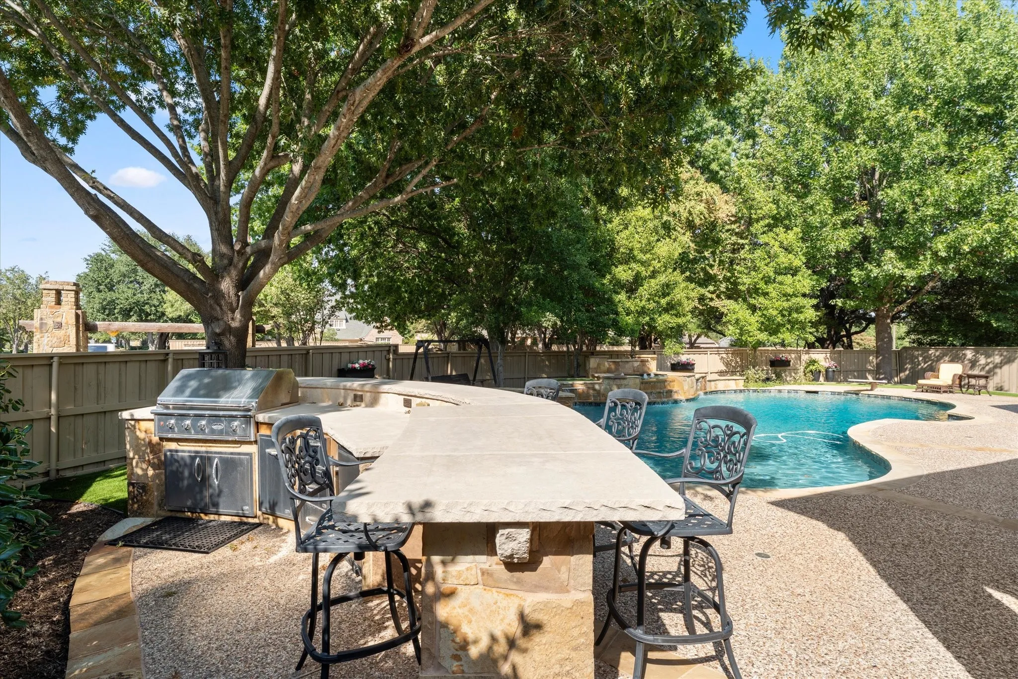 Single Family Residence For Sale in Collin County , 6808 Echo Canyon Drive, Mc Kinney, Texas 75072, 4 Bedroom, 4 Bathroom, 3 Garage spaces, 4,513 Sqft, built in 2004, mls#21369647, Real Estate Agent in Mc Kinney, Homes For Sale in Collin county, Homes For Sale in Mc Kinney, Realtor in Mc Kinney Texas, Real Estate Brokerage Independent Realty Texas, Luminita Cordes Realtor