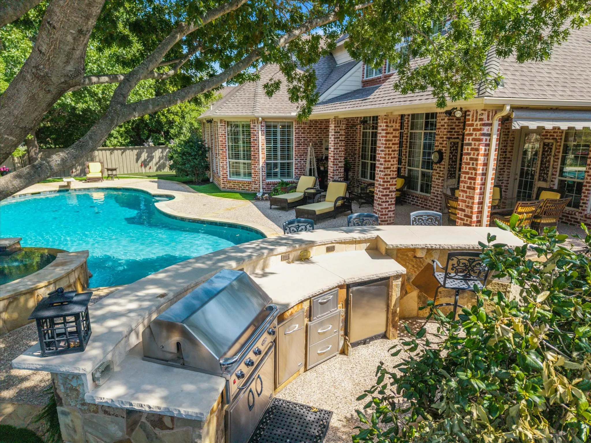 Single Family Residence For Sale in Collin County , 6808 Echo Canyon Drive, Mc Kinney, Texas 75072, 4 Bedroom, 4 Bathroom, 3 Garage spaces, 4,513 Sqft, built in 2004, mls#21369647, Real Estate Agent in Mc Kinney, Homes For Sale in Collin county, Homes For Sale in Mc Kinney, Realtor in Mc Kinney Texas, Real Estate Brokerage Independent Realty Texas, Luminita Cordes Realtor